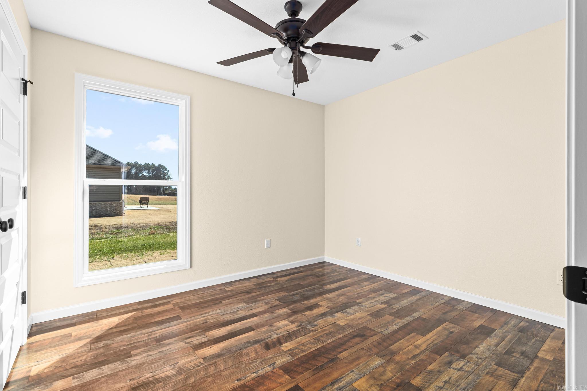 137 Raymond Drive Paragould, AR 72450
