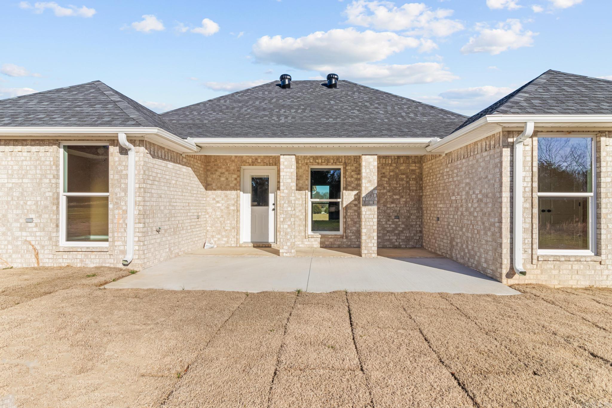 137 Raymond Drive Paragould, AR 72450