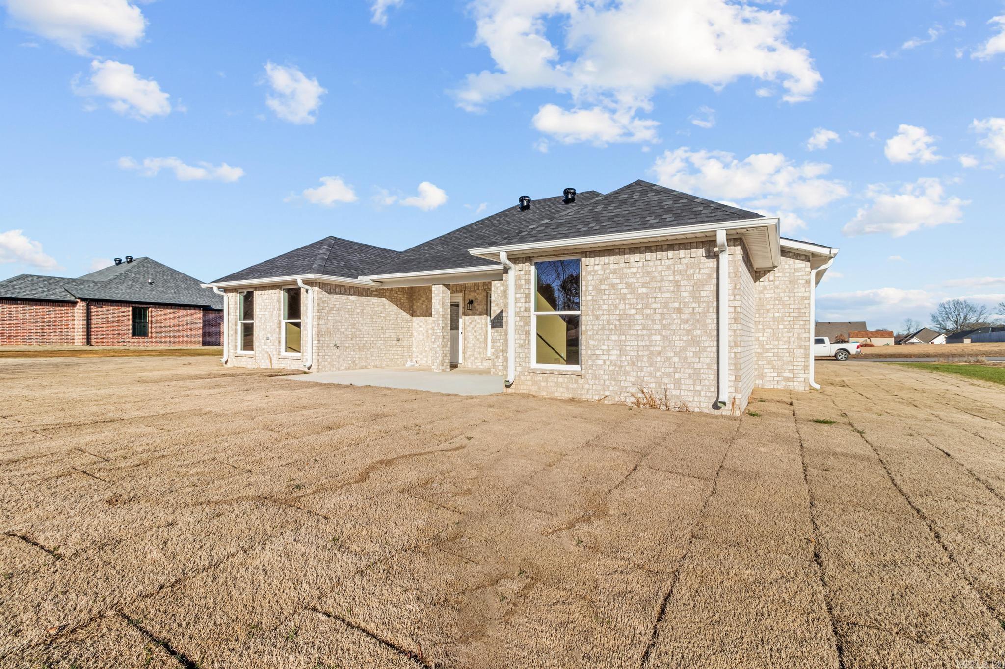 137 Raymond Drive Paragould, AR 72450