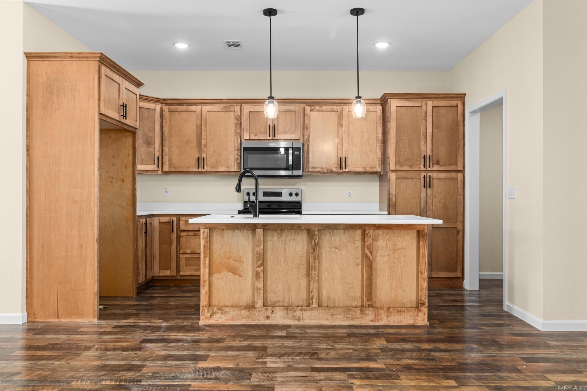 137 Raymond Drive Paragould, AR 72450