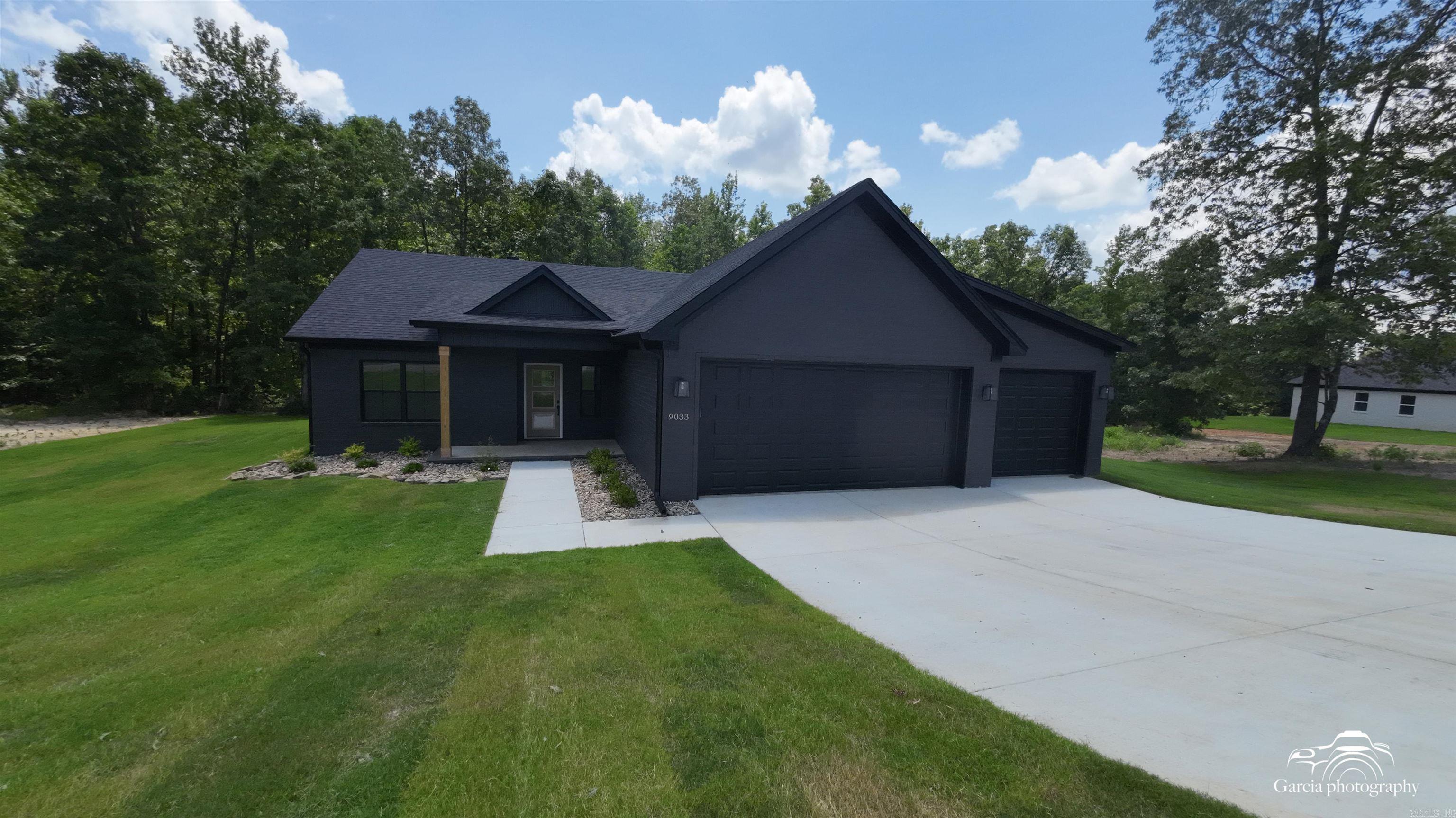 9033 Creek View  Bauxite, AR