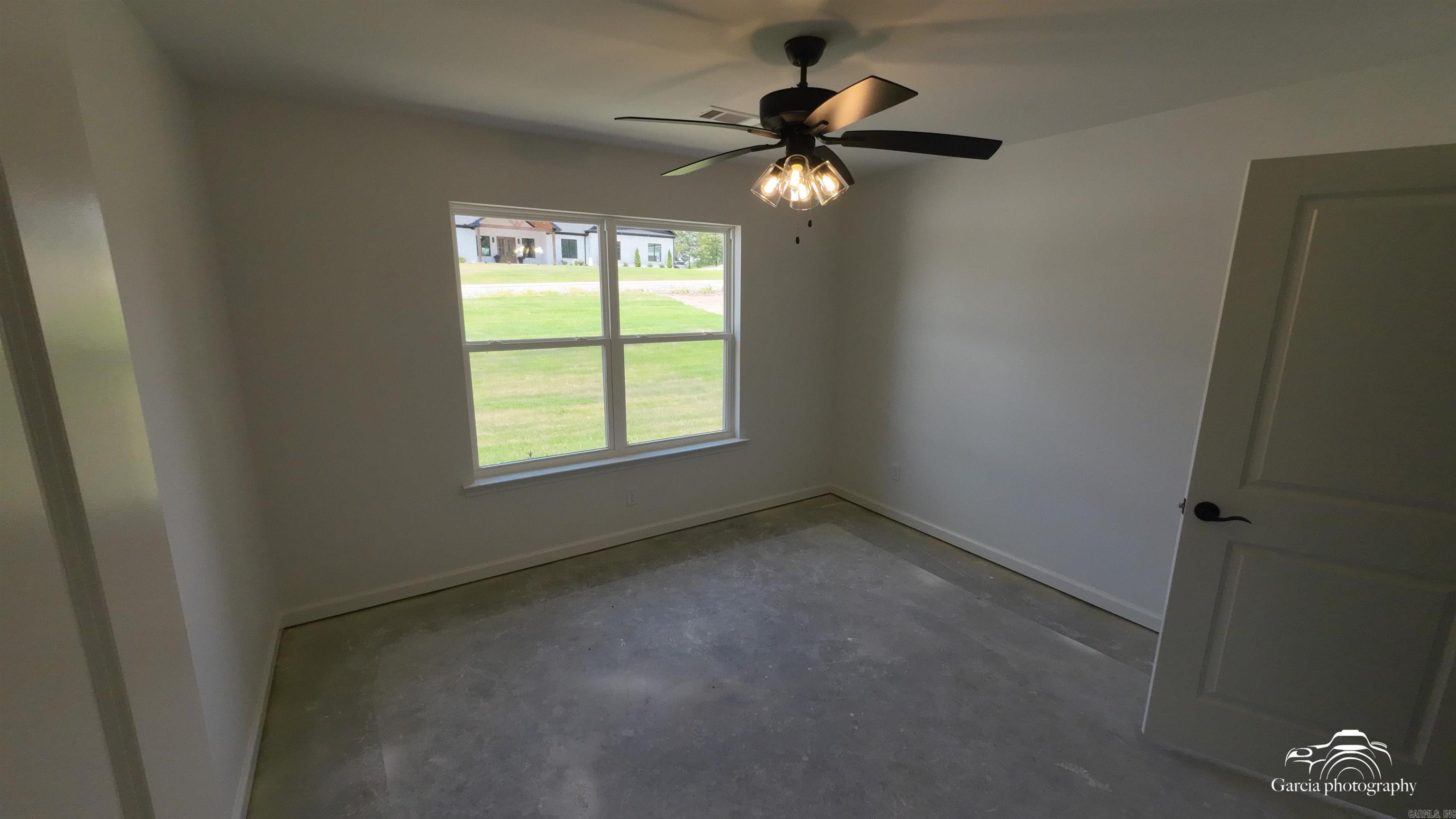 9033 Creek View  Bauxite, AR