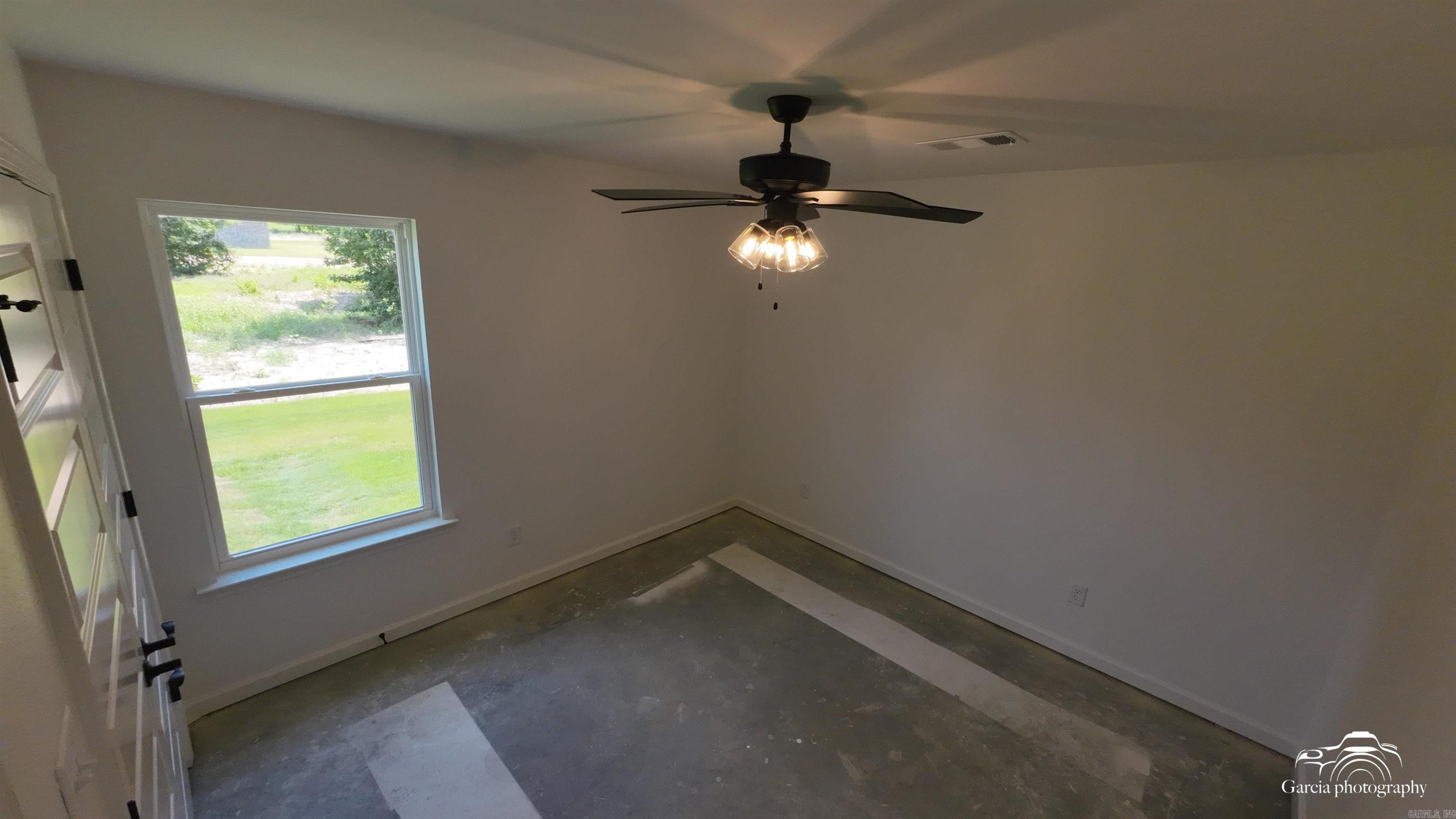 9033 Creek View  Bauxite, AR