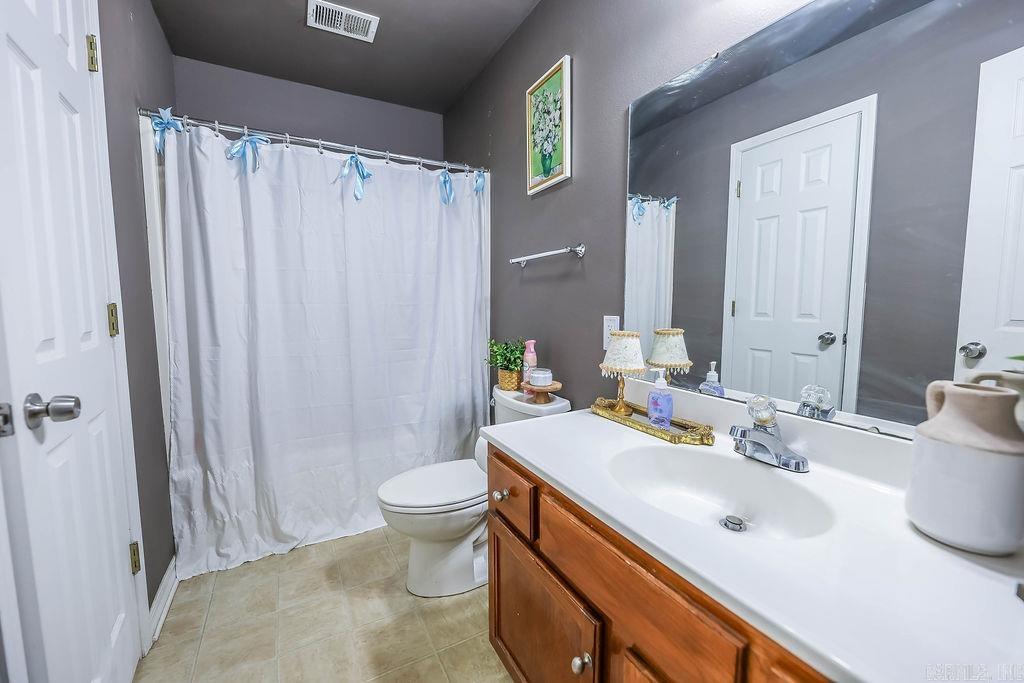482 Tina St