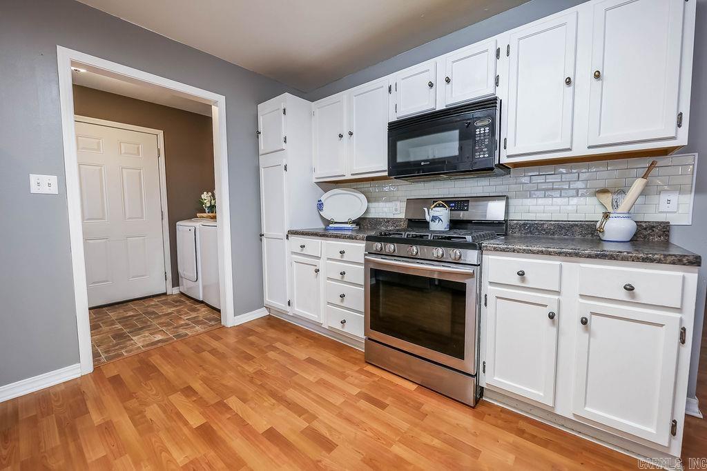 482 Tina St