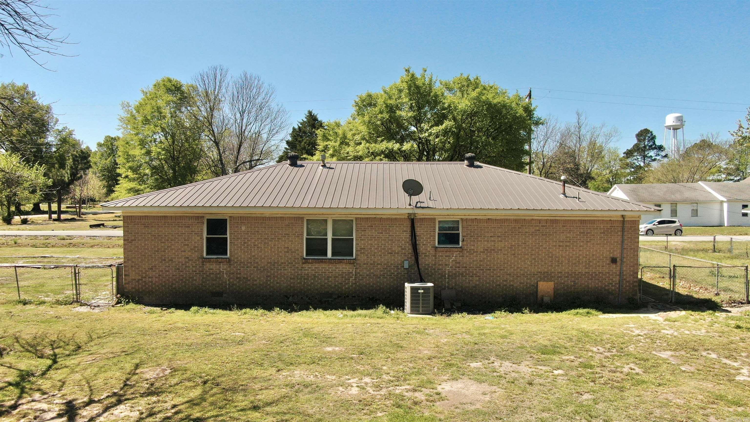229 E Elm St  Alicia, AR