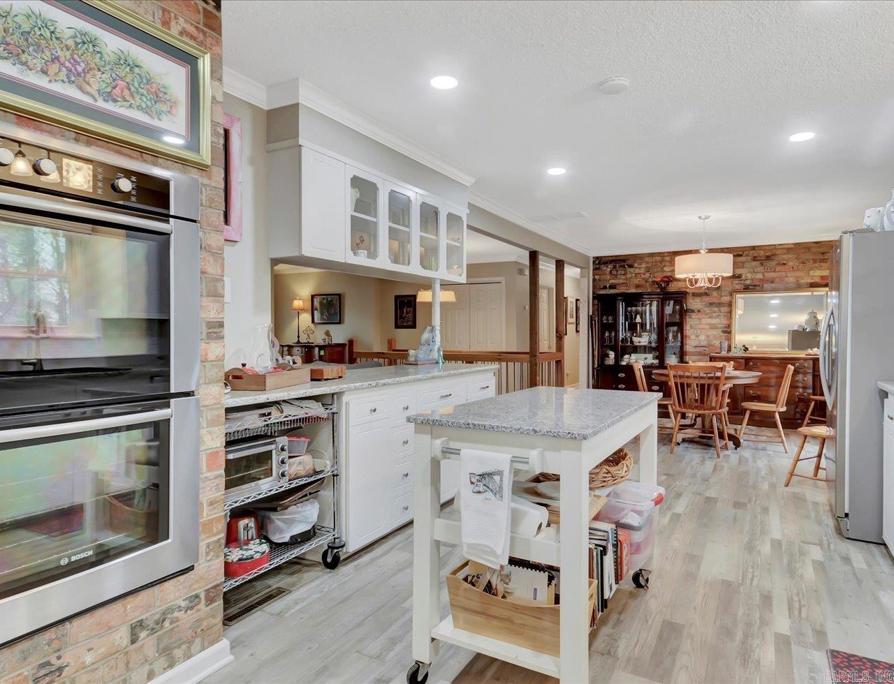 121  Chappel Hill  Hot Springs, AR