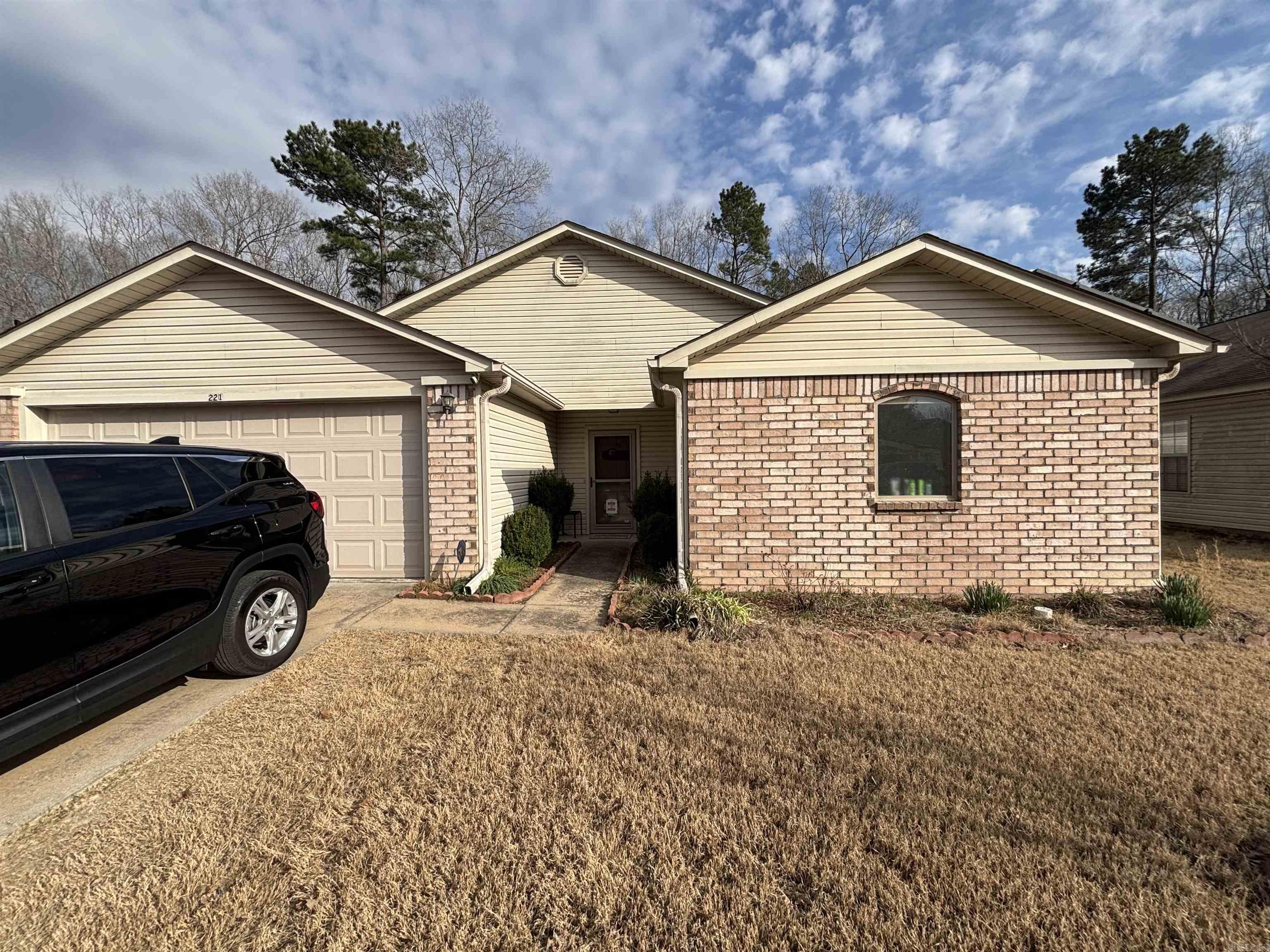 221  Iris  Haskell, AR