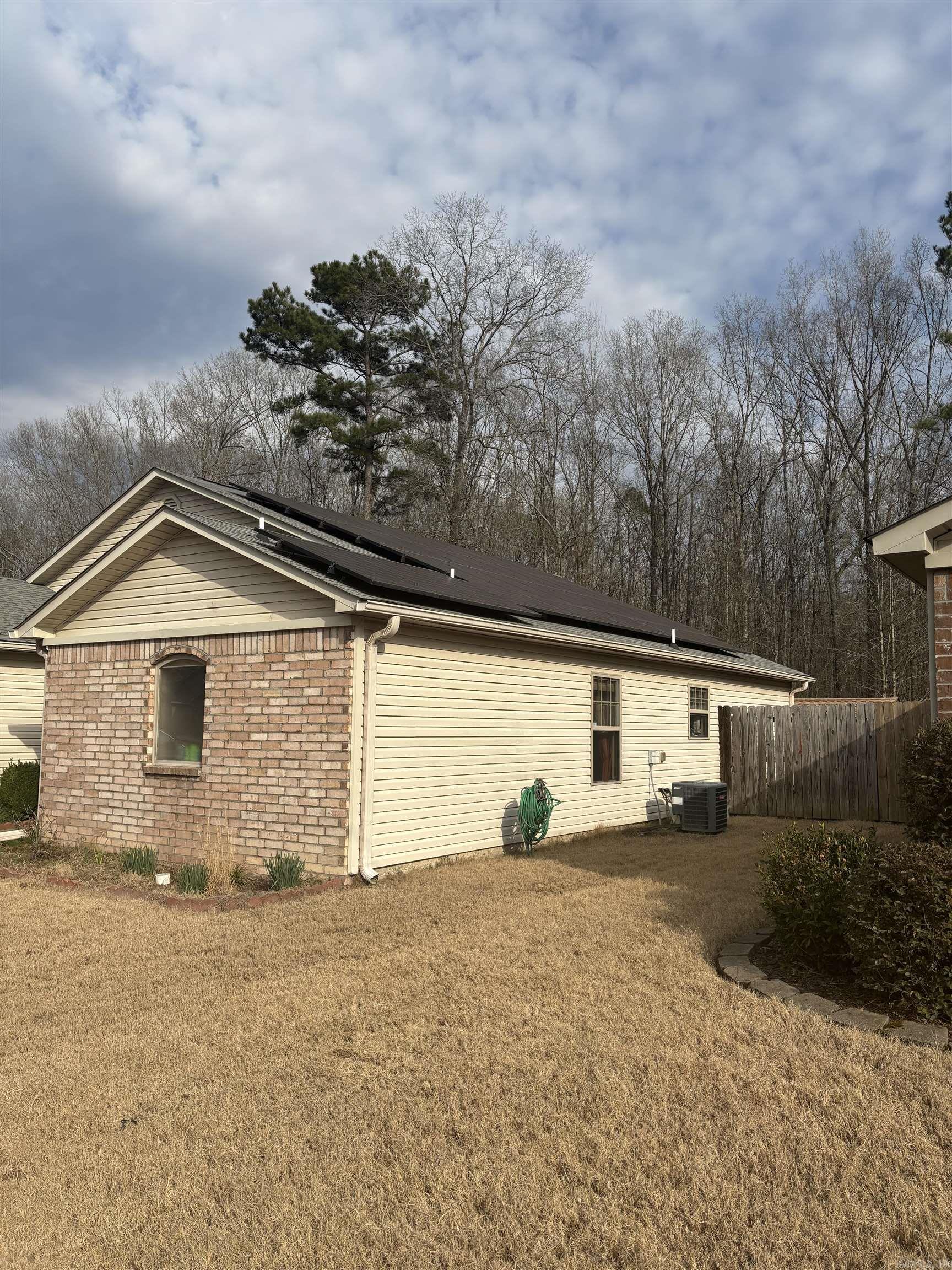221  Iris  Haskell, AR