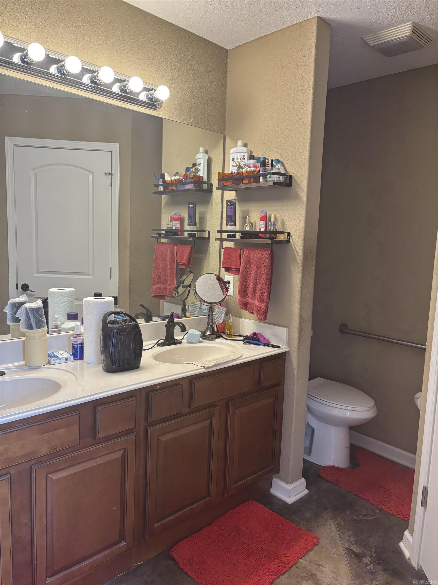 221  Iris  Haskell, AR