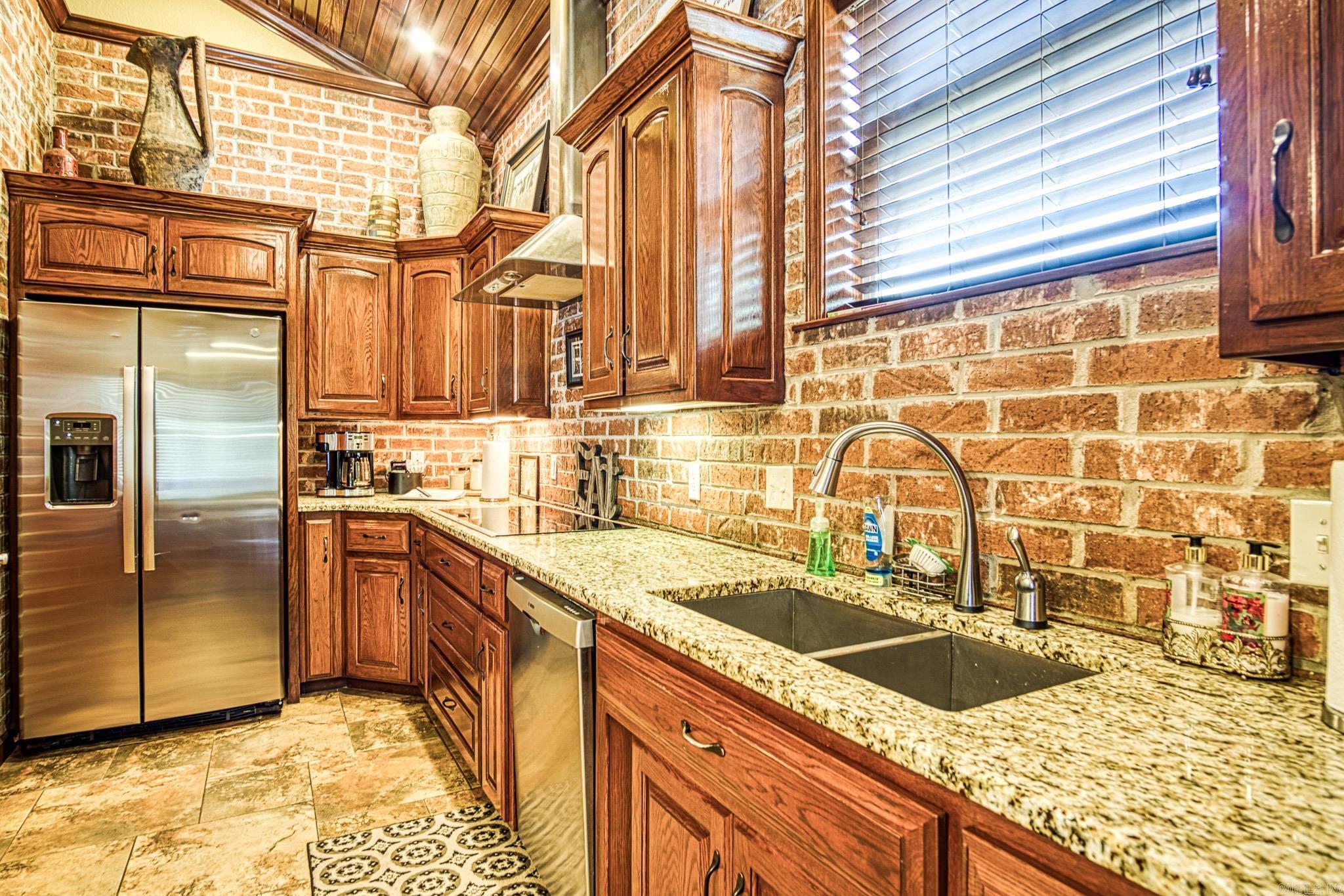 127  Brooke Moor  Hot Springs, AR