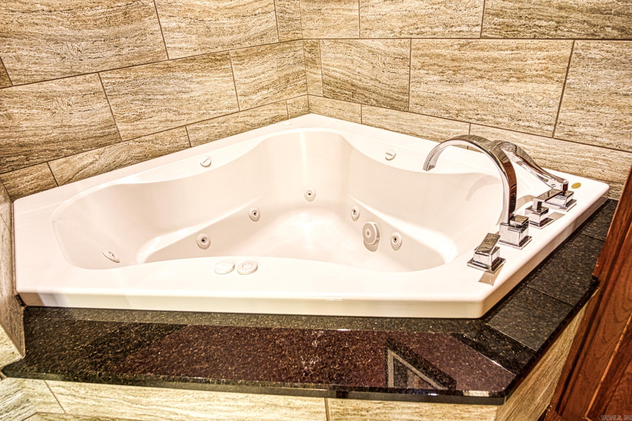 127  Brooke Moor  Hot Springs, AR