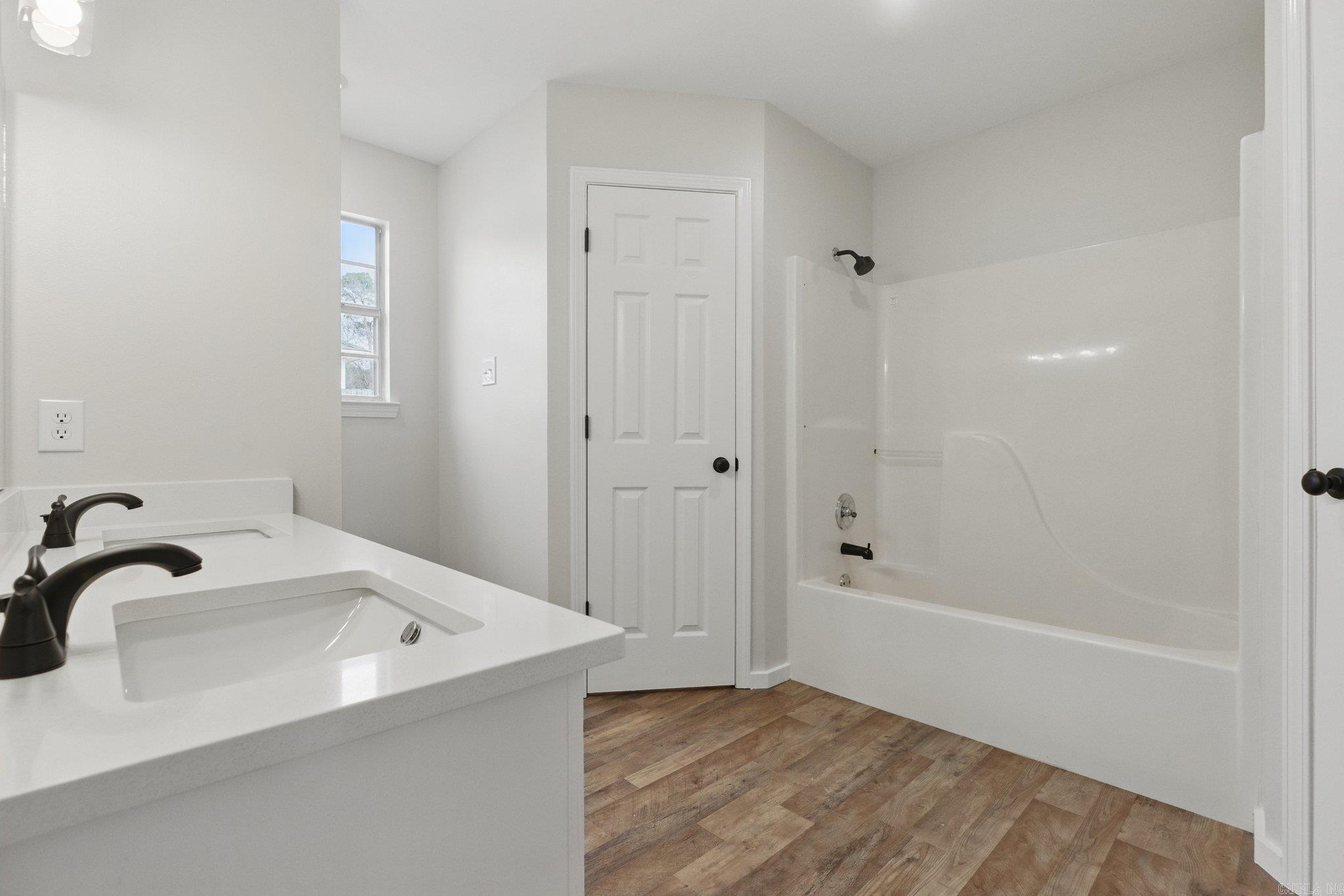 1610  Davis  Bryant, AR