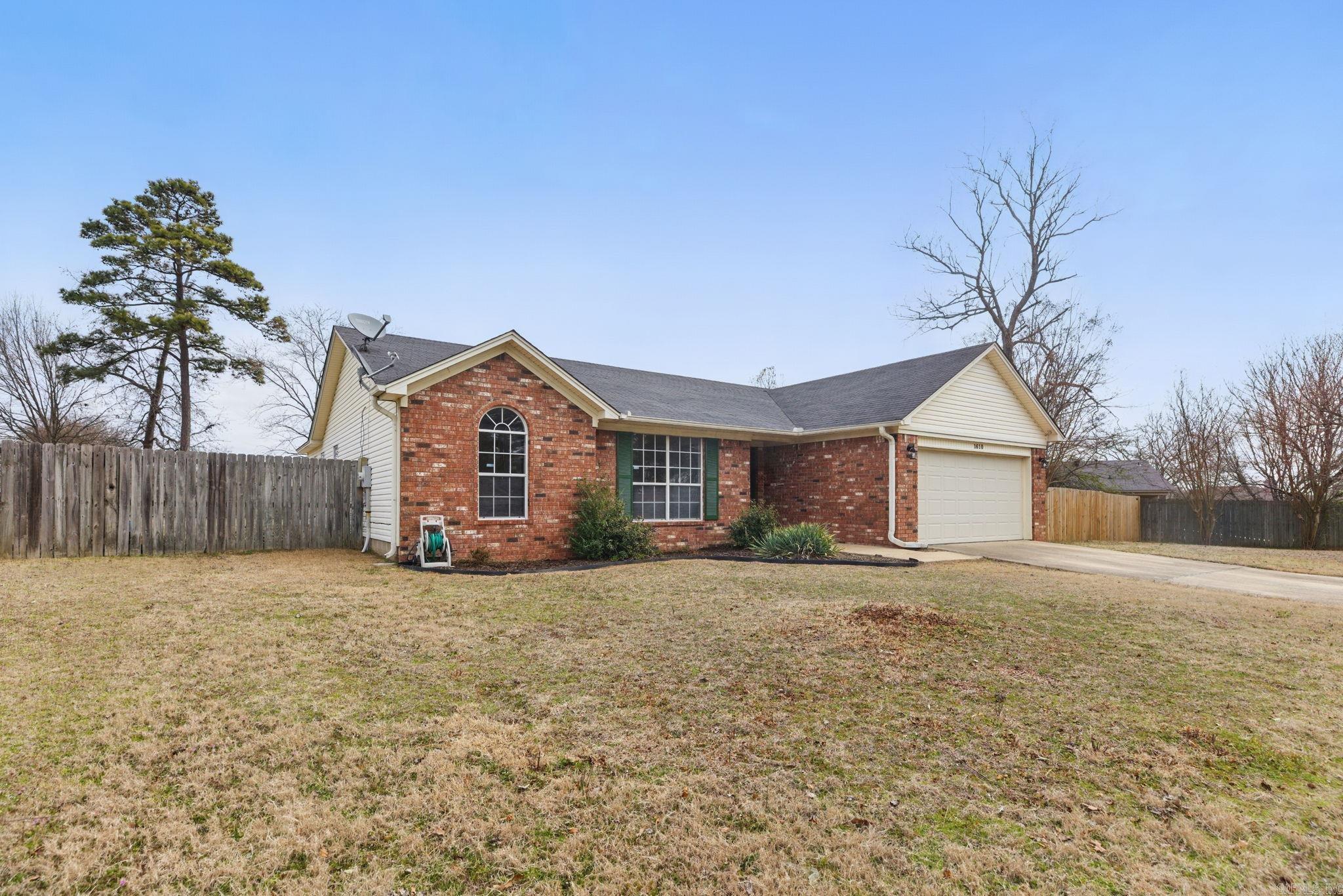 1610  Davis  Bryant, AR
