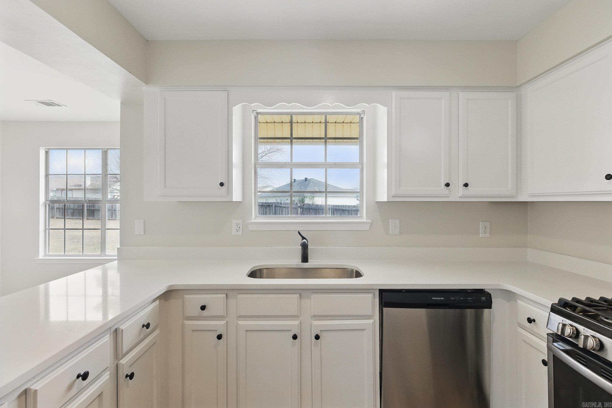 1610  Davis  Bryant, AR