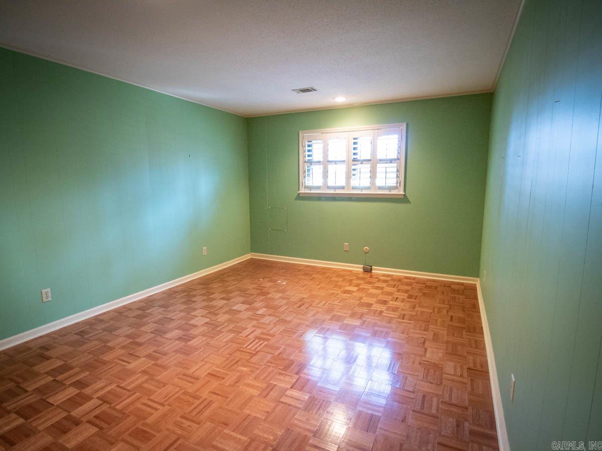 7  Pine Tree  North Little Rock, AR