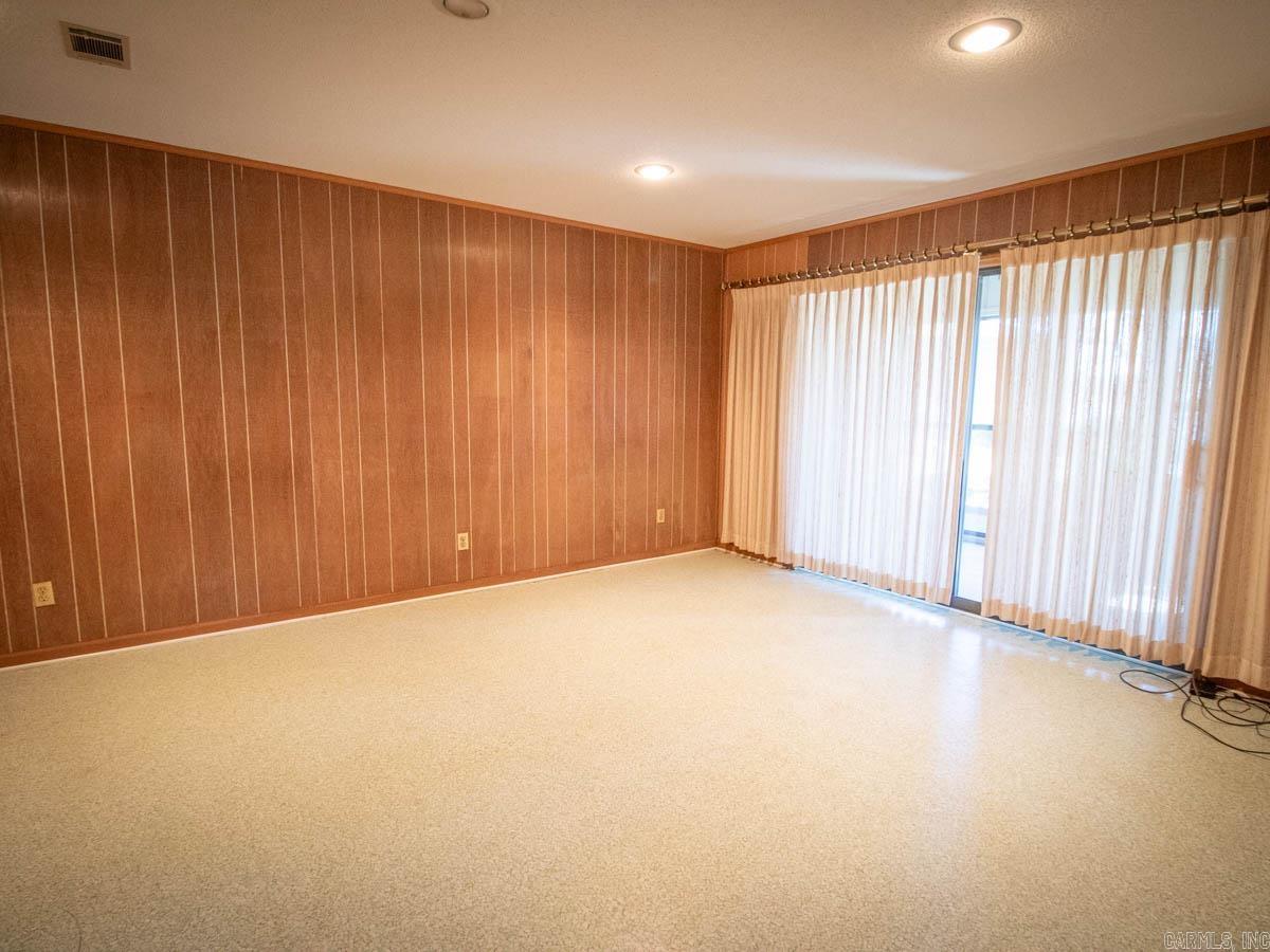 7  Pine Tree  North Little Rock, AR