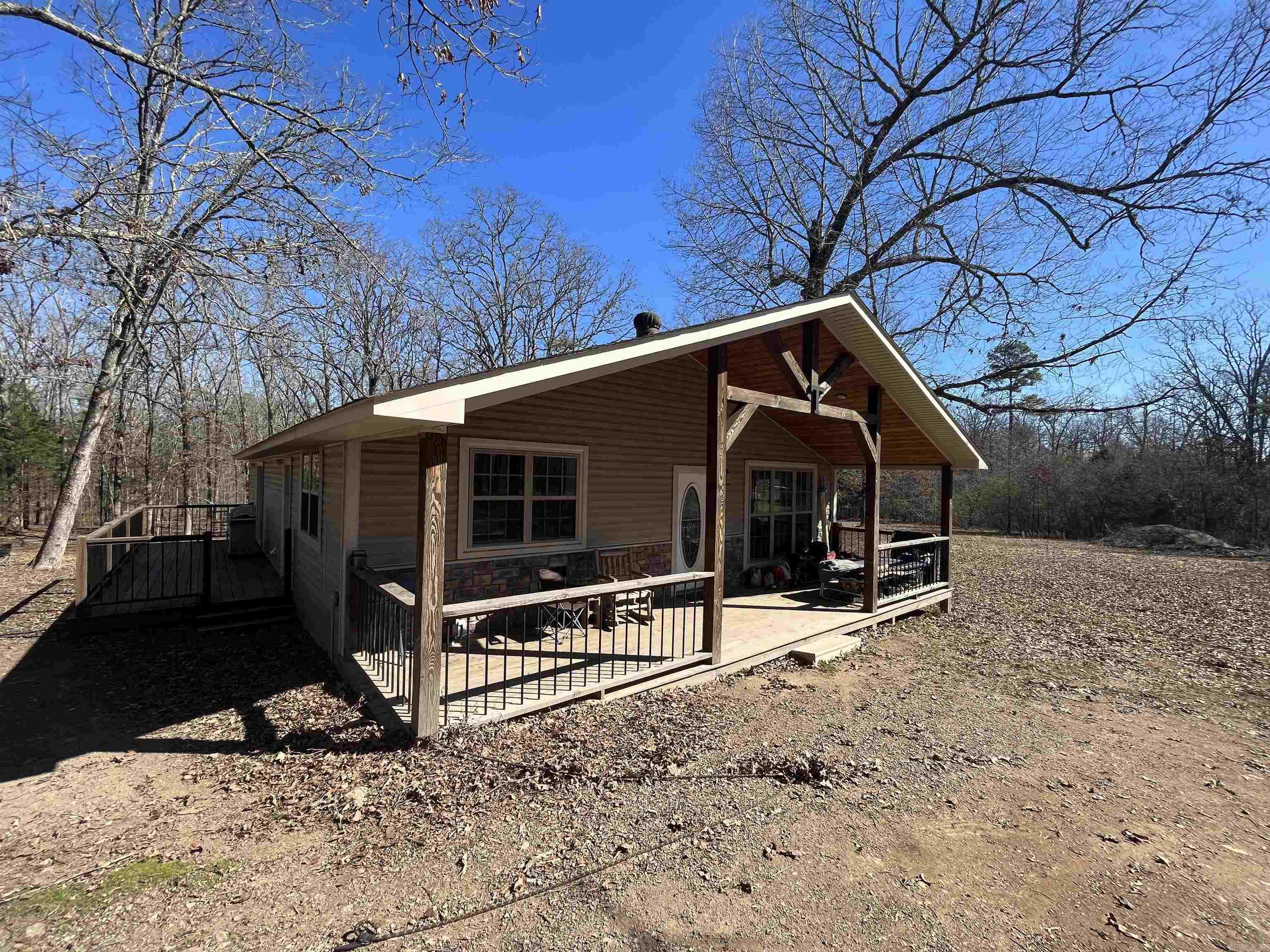 204  Cardinal Ln.  Mena, AR