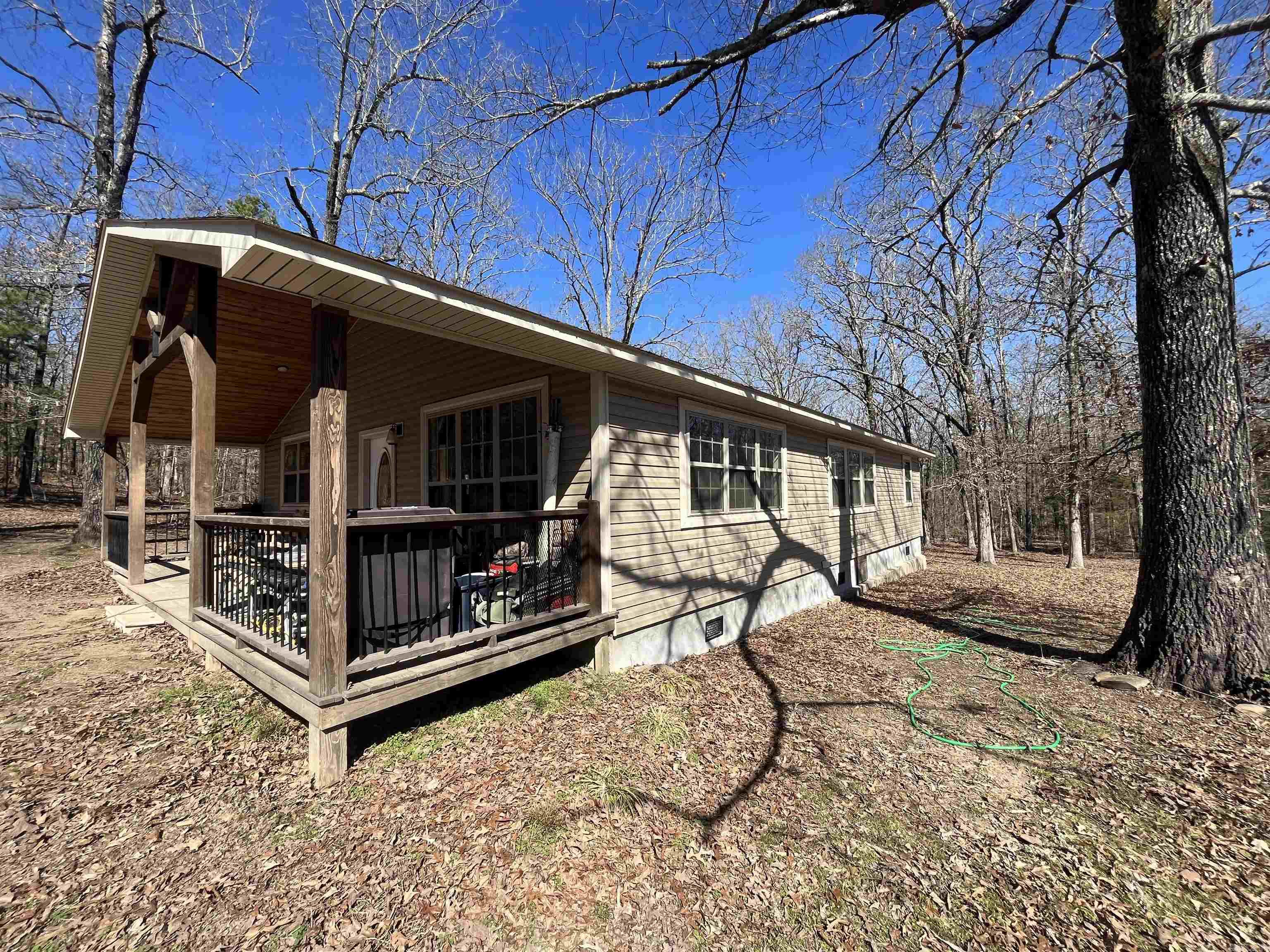 204  Cardinal Ln.  Mena, AR