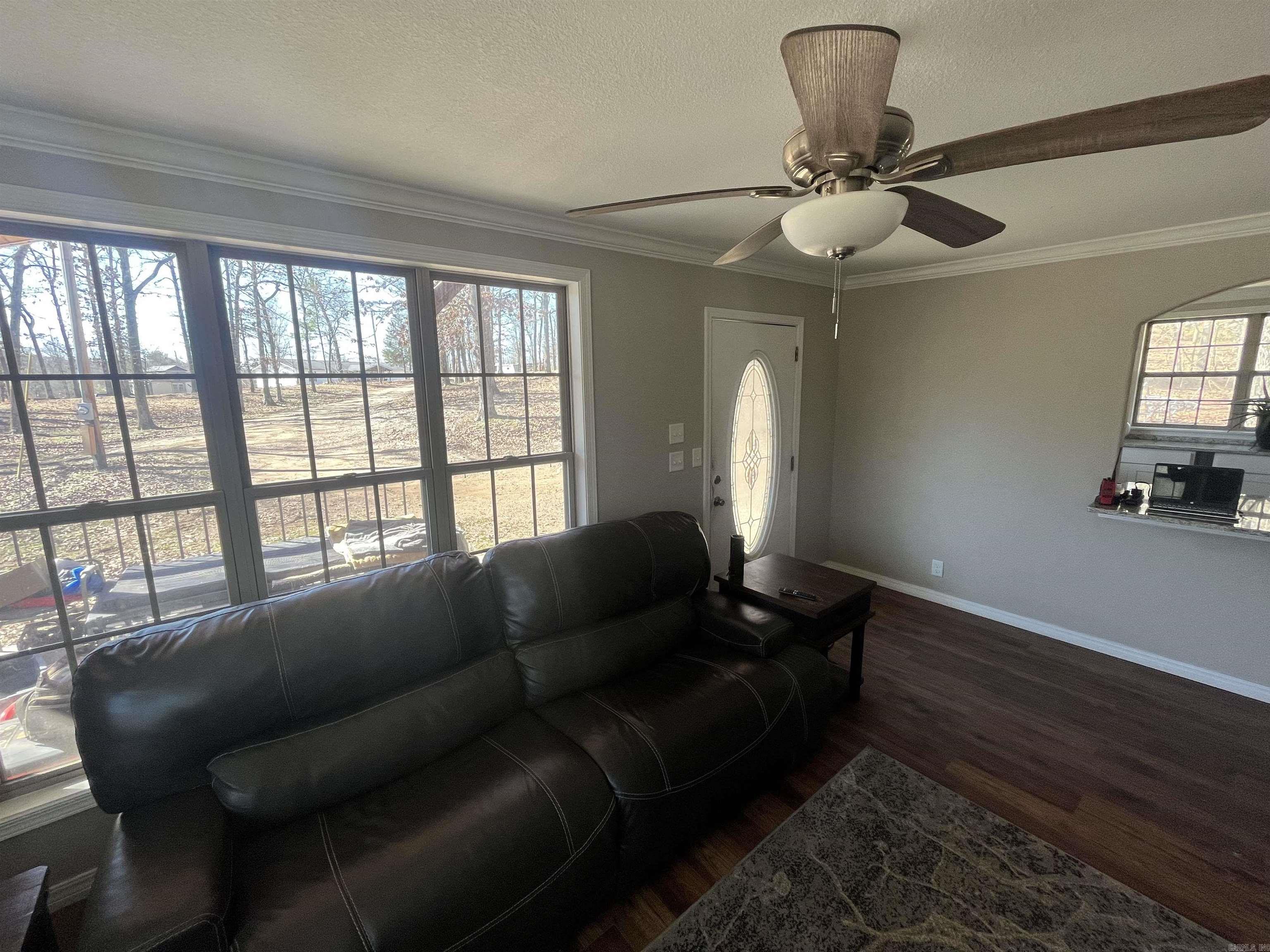 204  Cardinal Ln.  Mena, AR