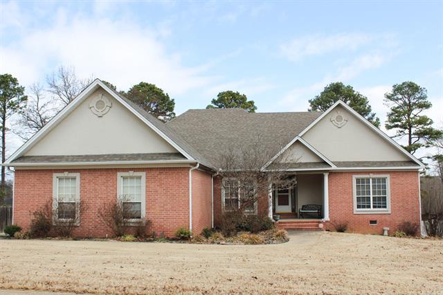 706  Pin Oak  Searcy, AR
