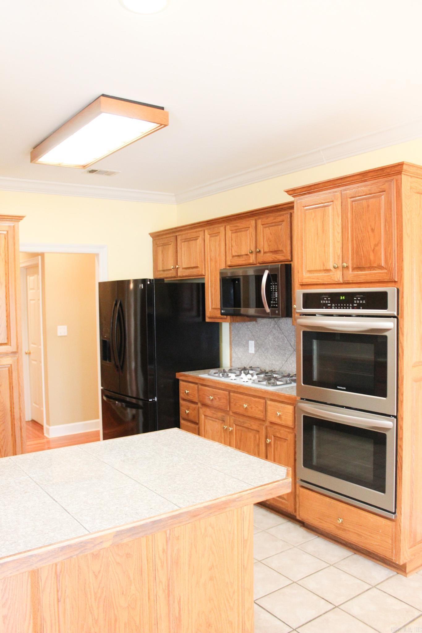 706  Pin Oak  Searcy, AR
