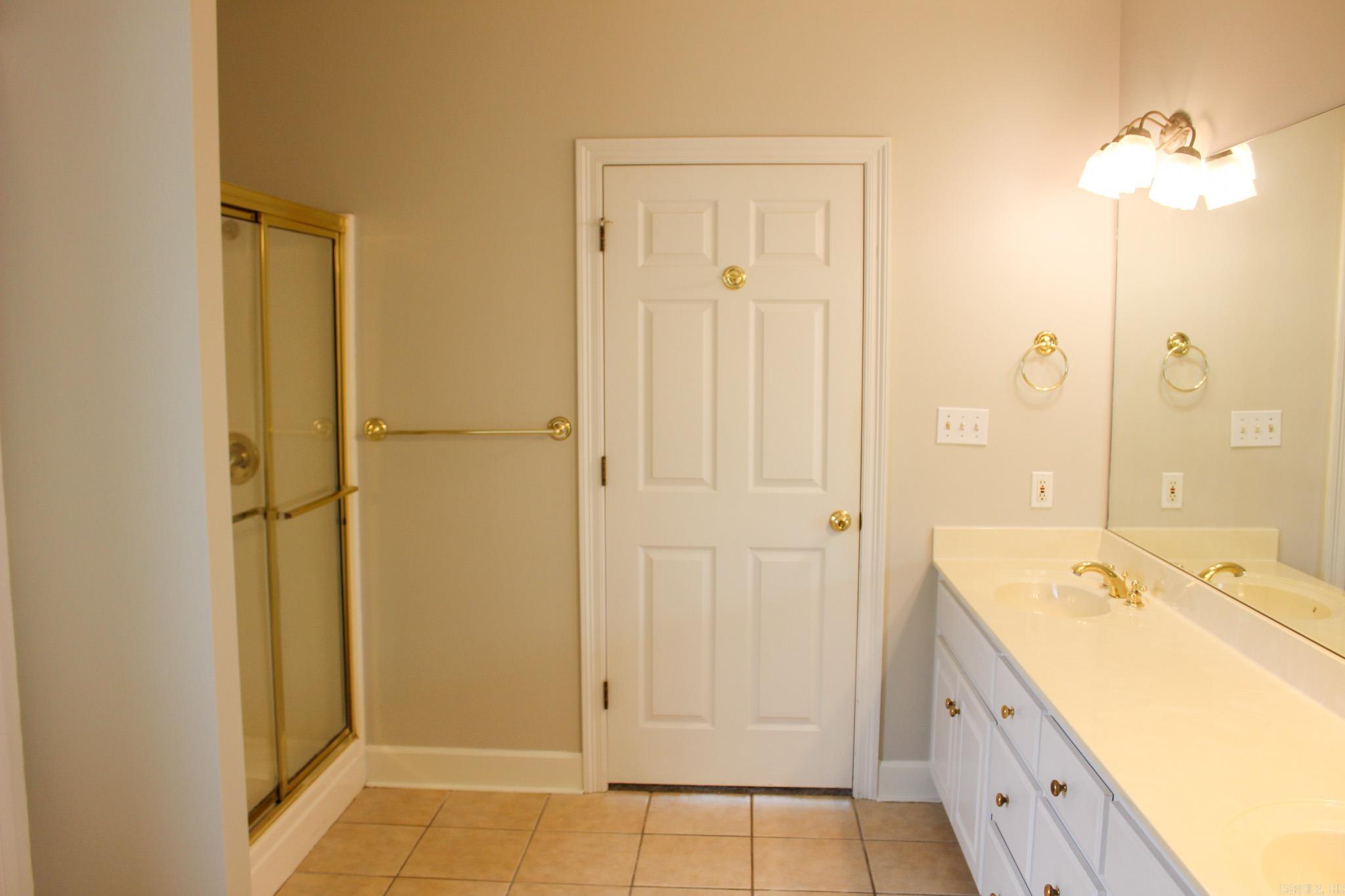 706 Pin Oak  Searcy, AR