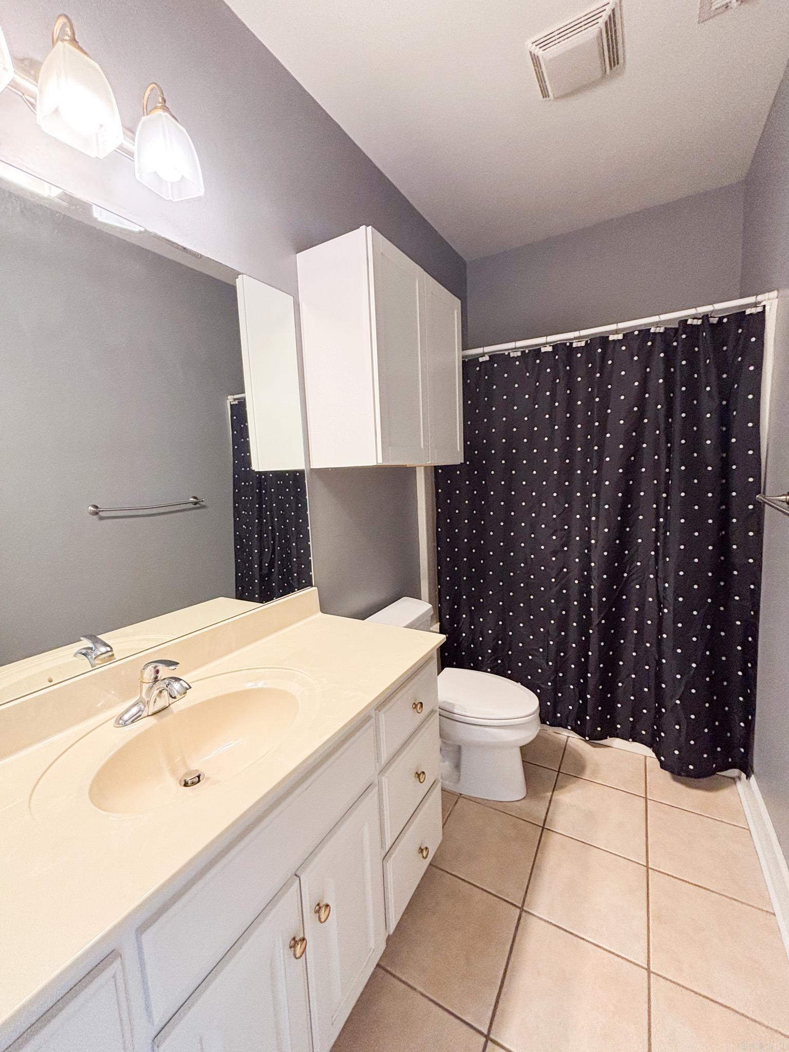 706  Pin Oak  Searcy, AR