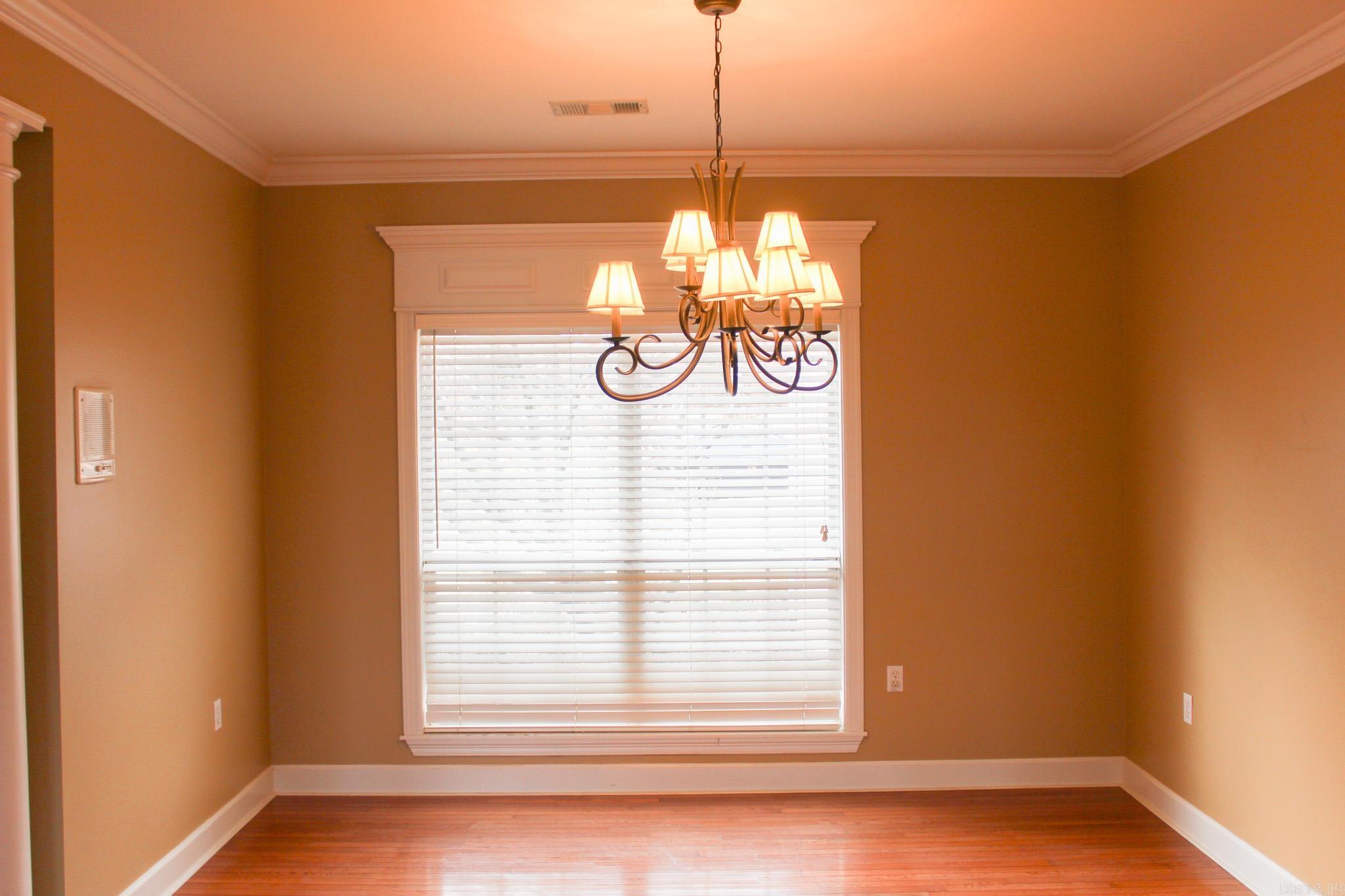 706  Pin Oak  Searcy, AR