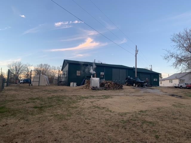 422 S Main  Salem, AR
