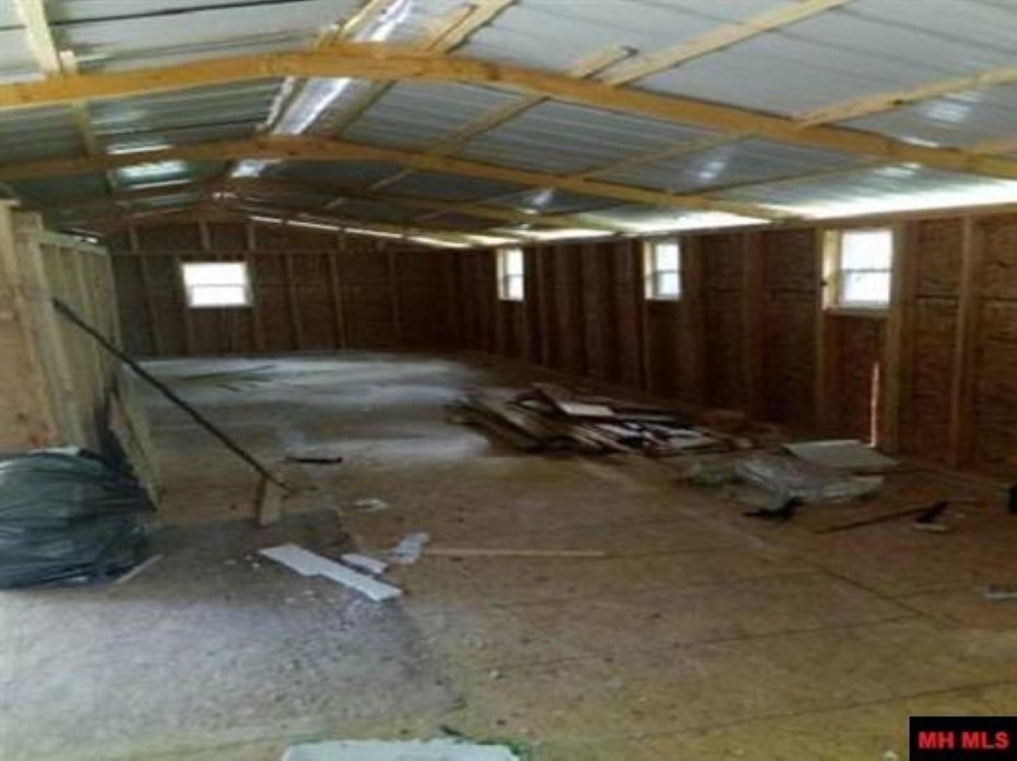 17904  Regal Drive  Diamond City, AR