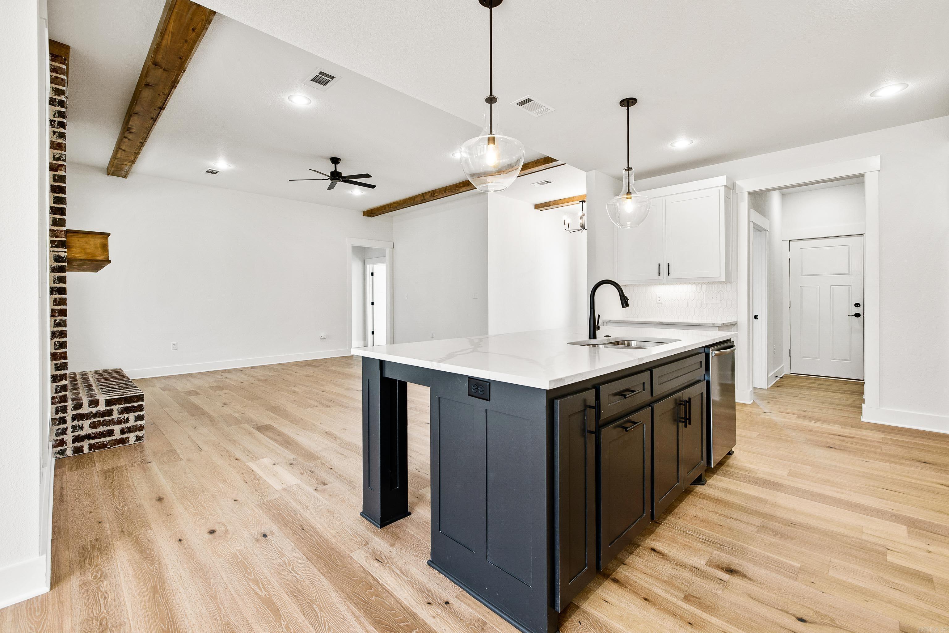 4429  Cumberland  Benton, AR