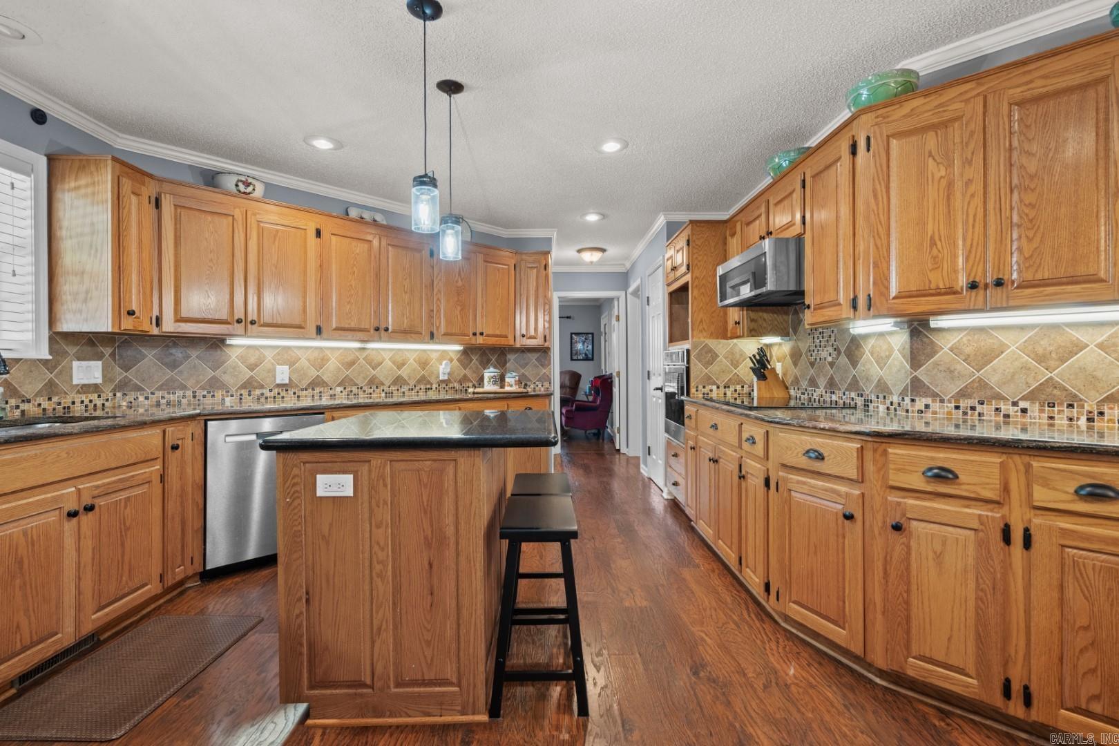 135 Clairmoor Court Hot Springs, AR 71913