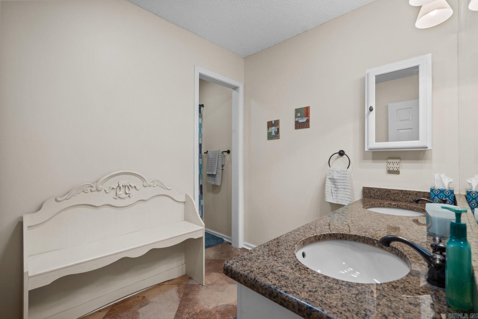135 Clairmoor Court Hot Springs, AR 71913