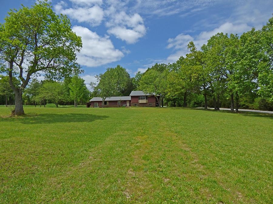   Hwy 167  Ash Flat, AR