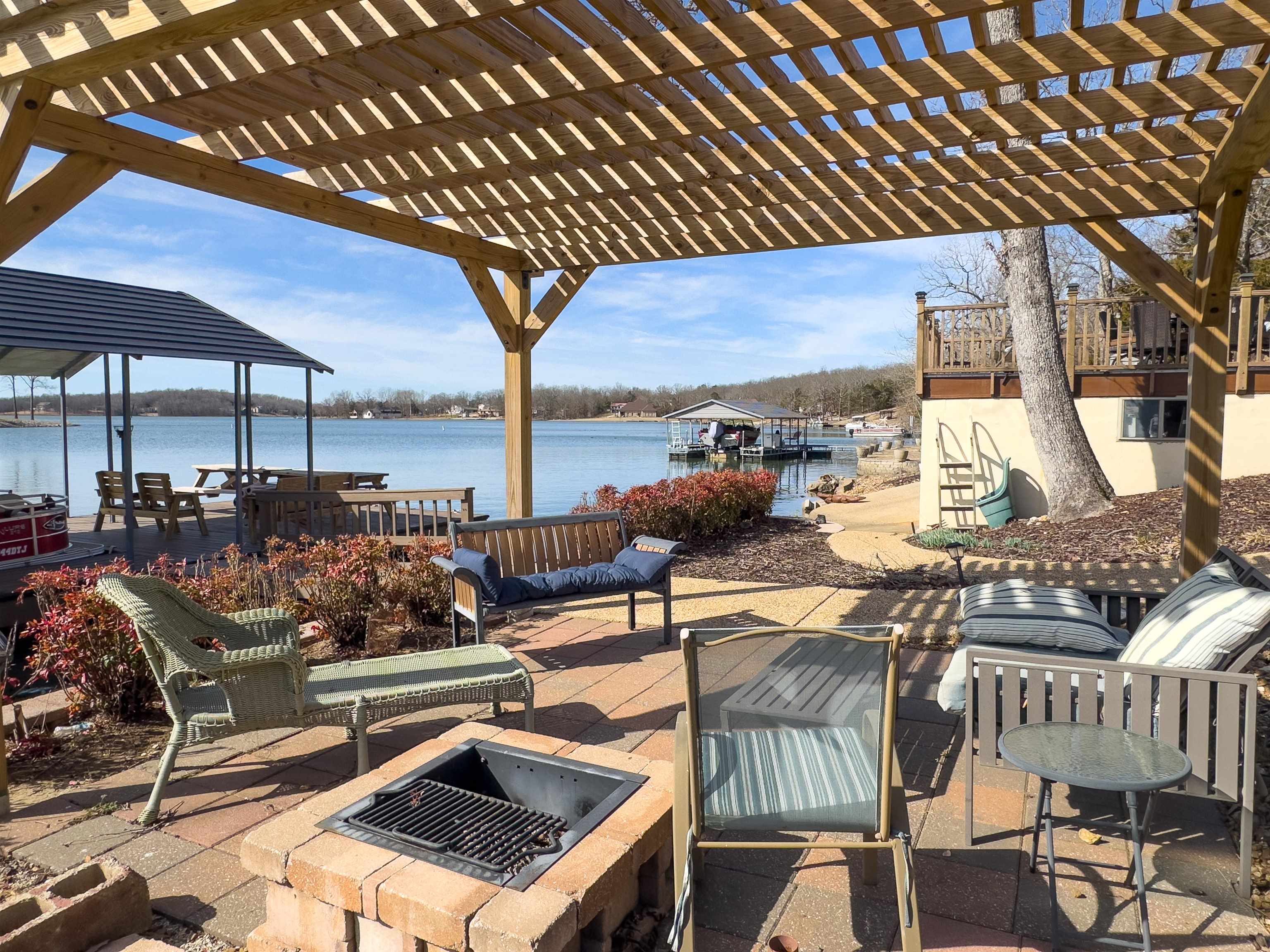 1501 E Emerald Cove  Horseshoe Bend, AR