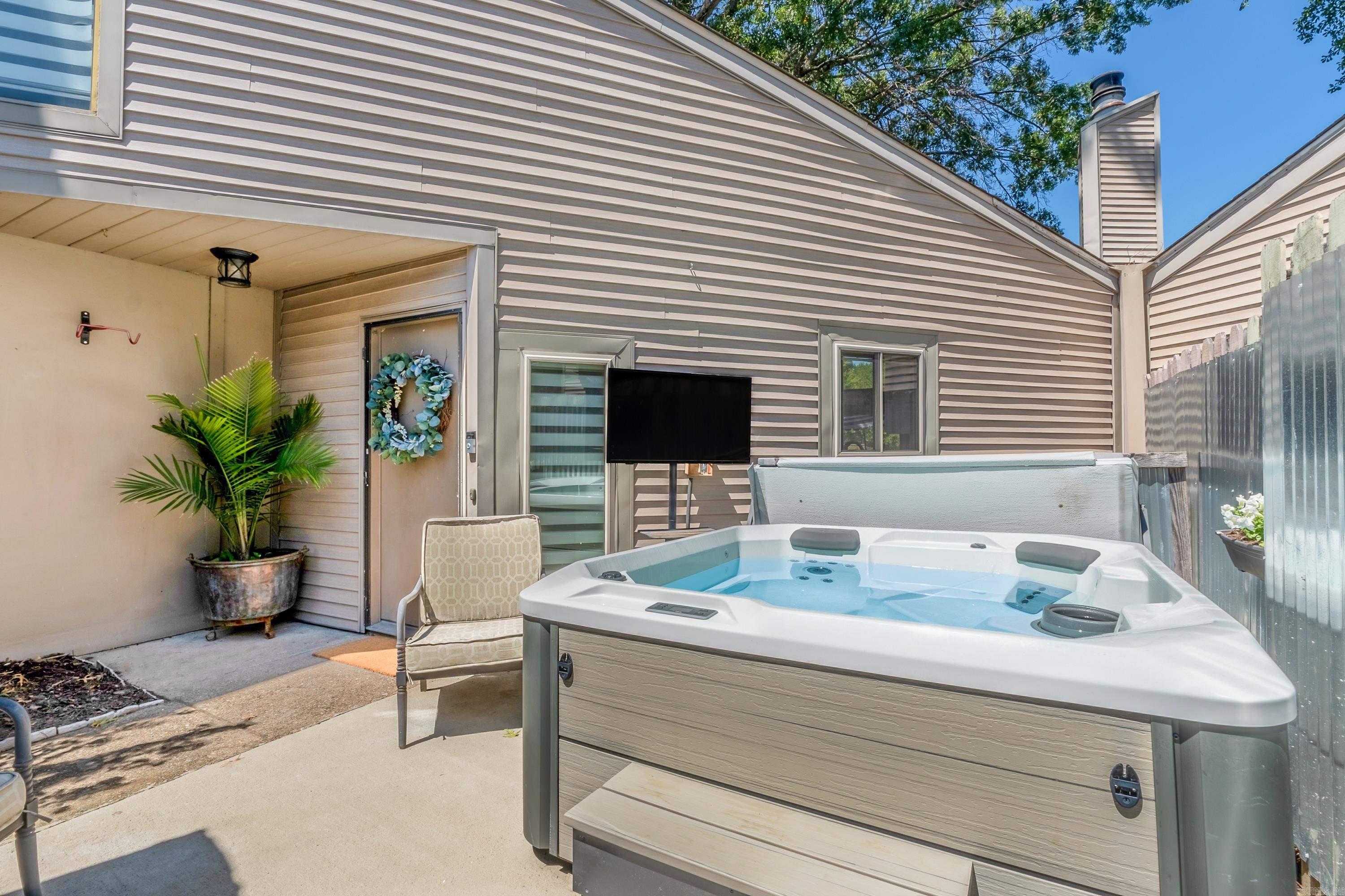 2512  Riverfront Drive  Unit 2  Little Rock, AR