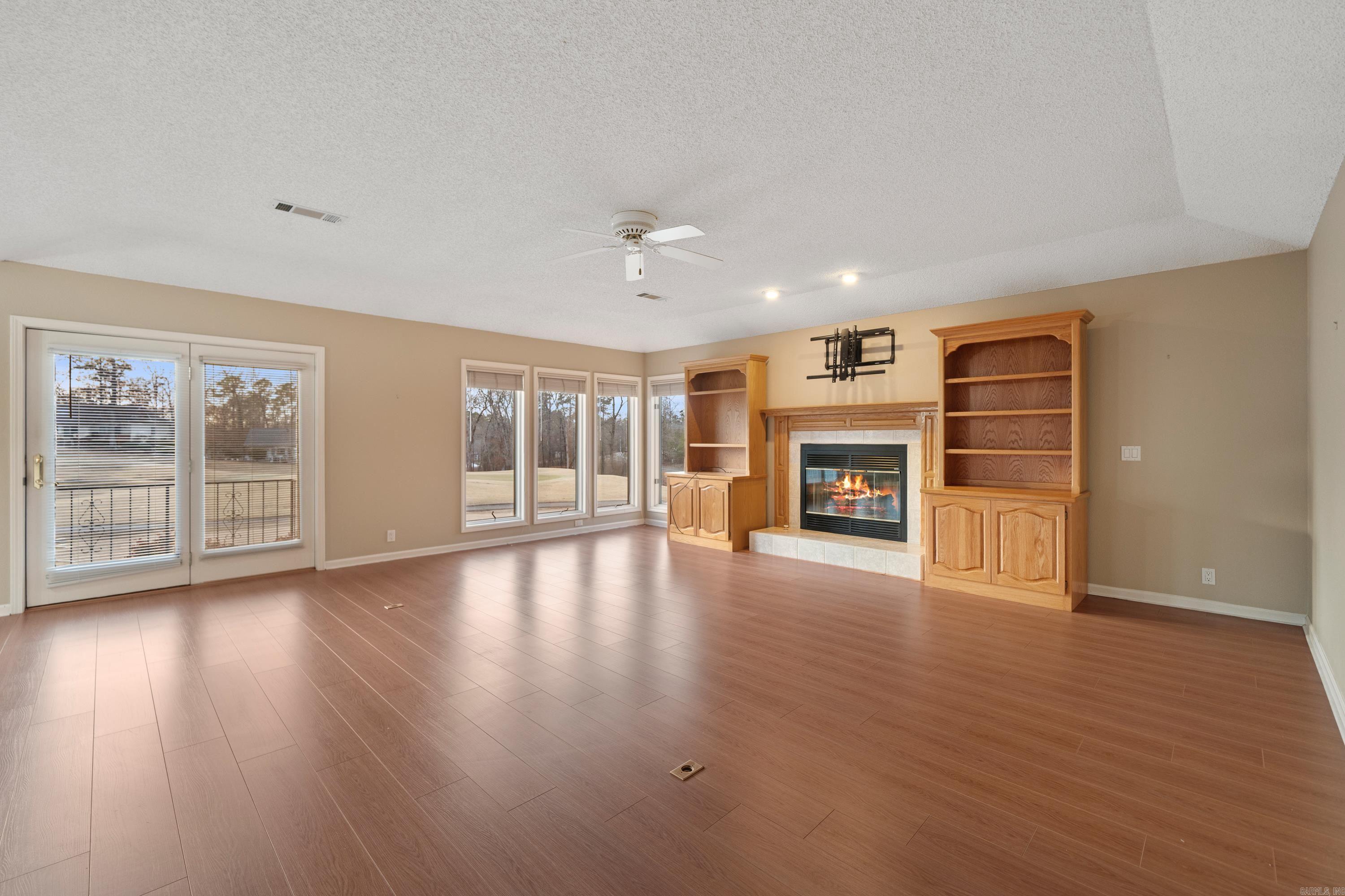 20  Magellan  Hot Springs Village, AR