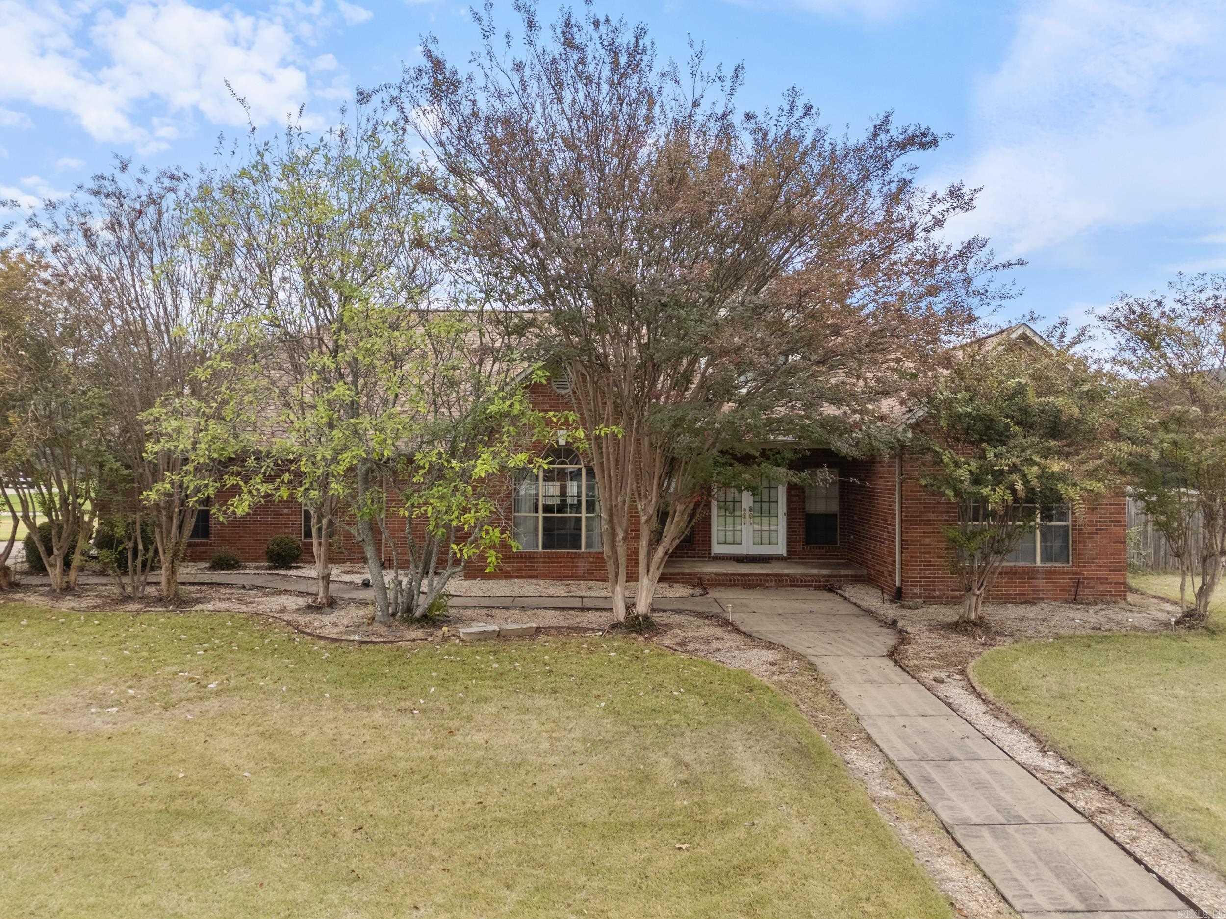 930  Enderlin  Conway, AR