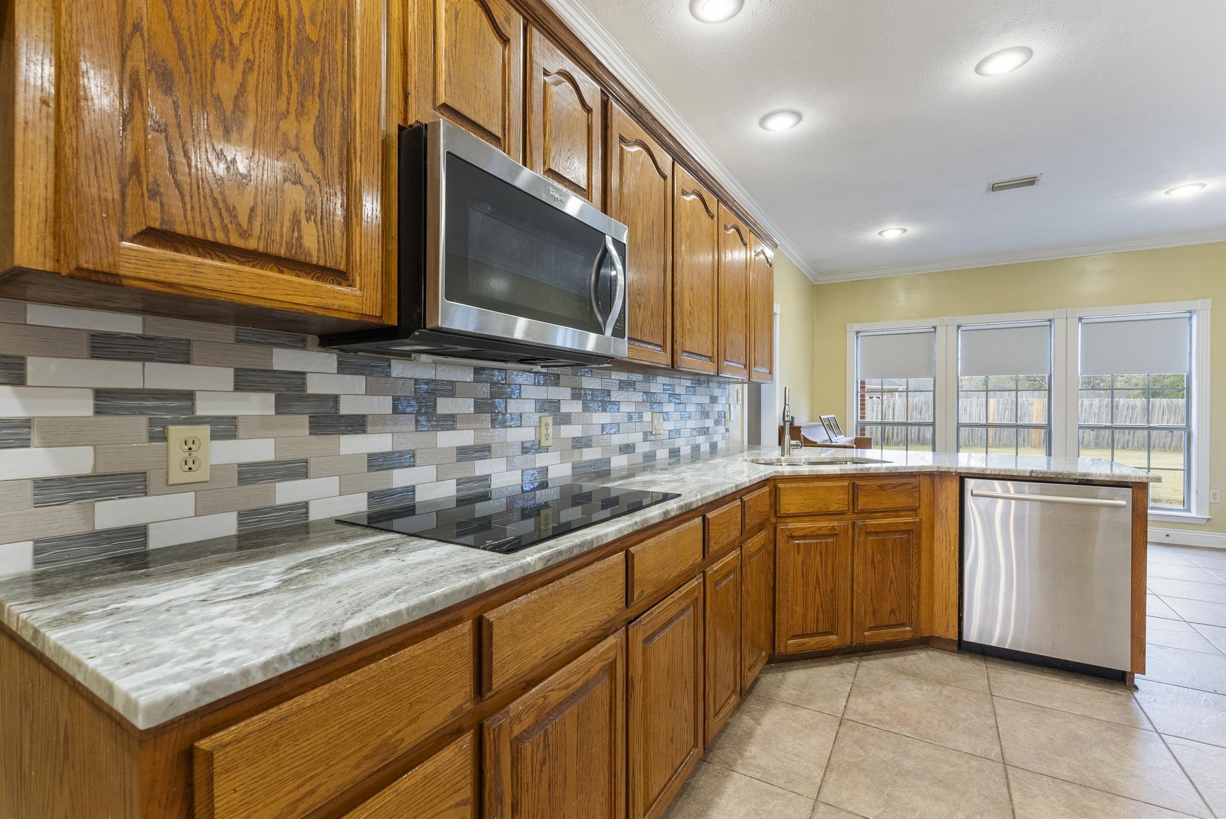 930  Enderlin  Conway, AR