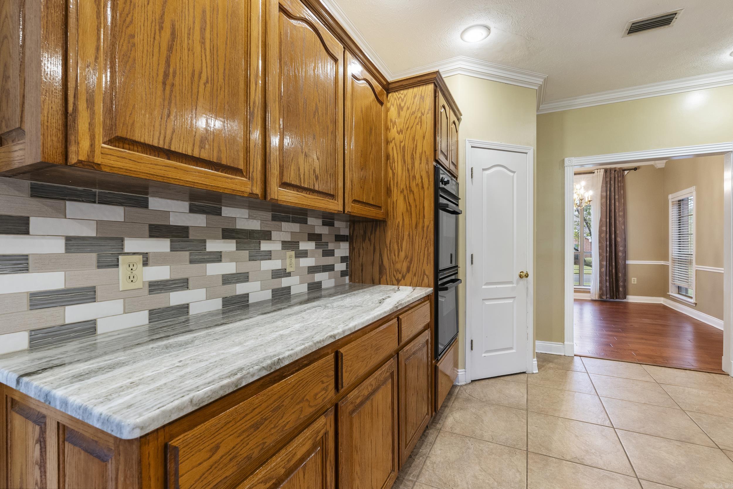 930  Enderlin  Conway, AR