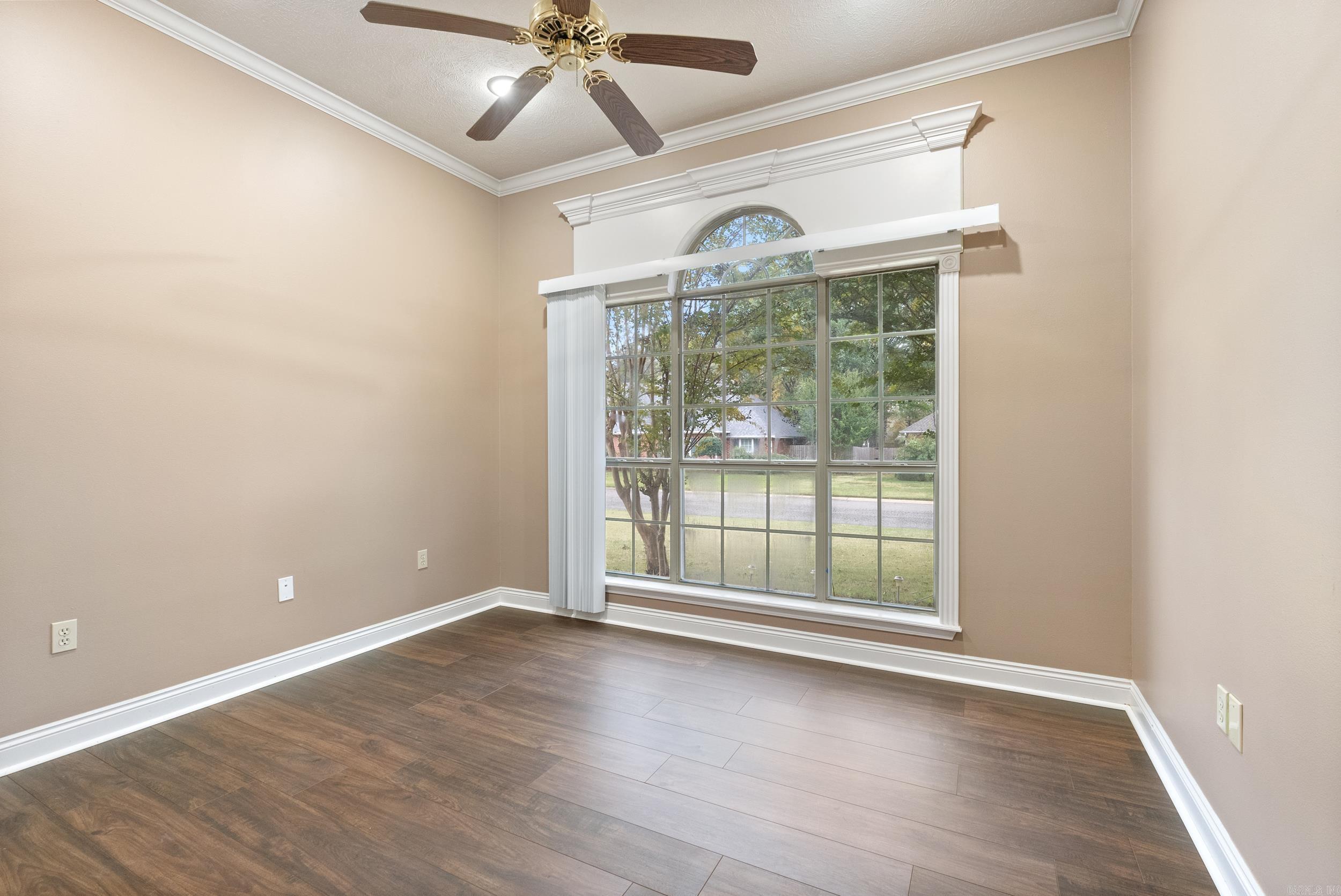 930  Enderlin  Conway, AR