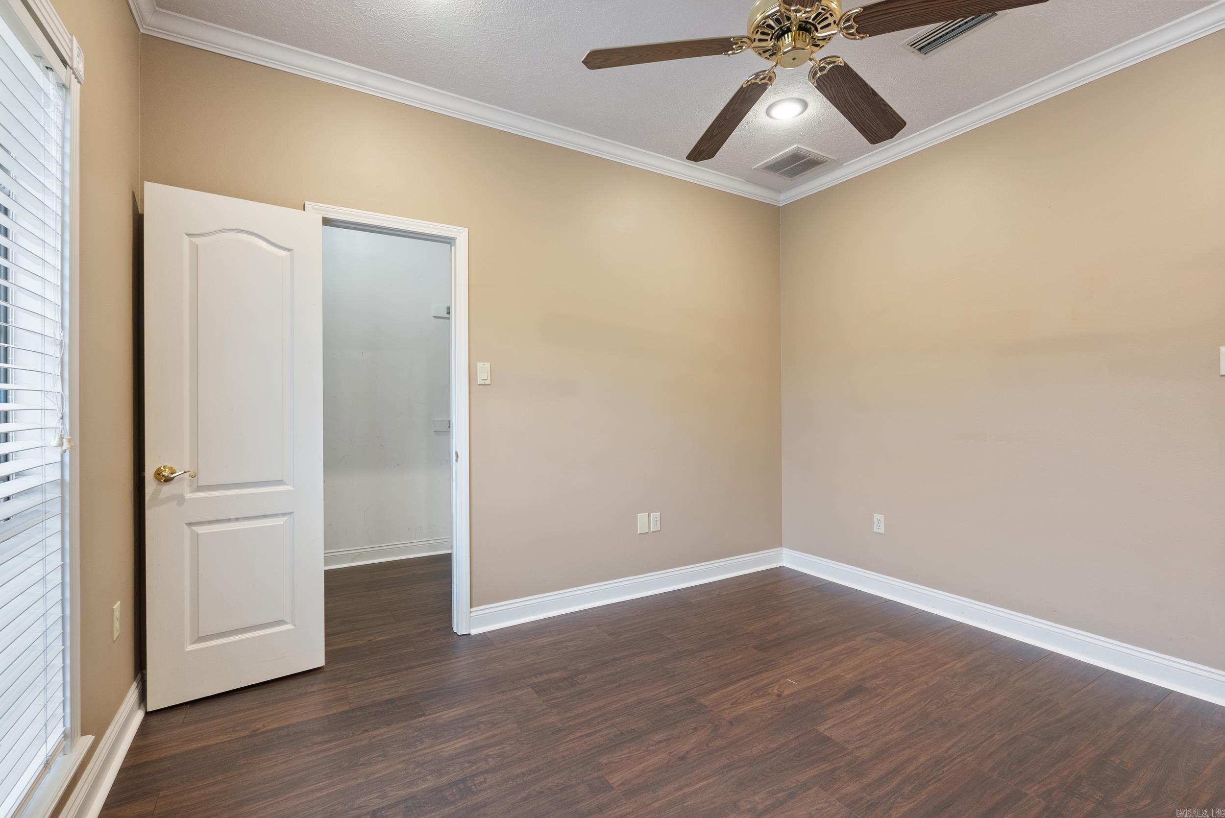 930  Enderlin  Conway, AR