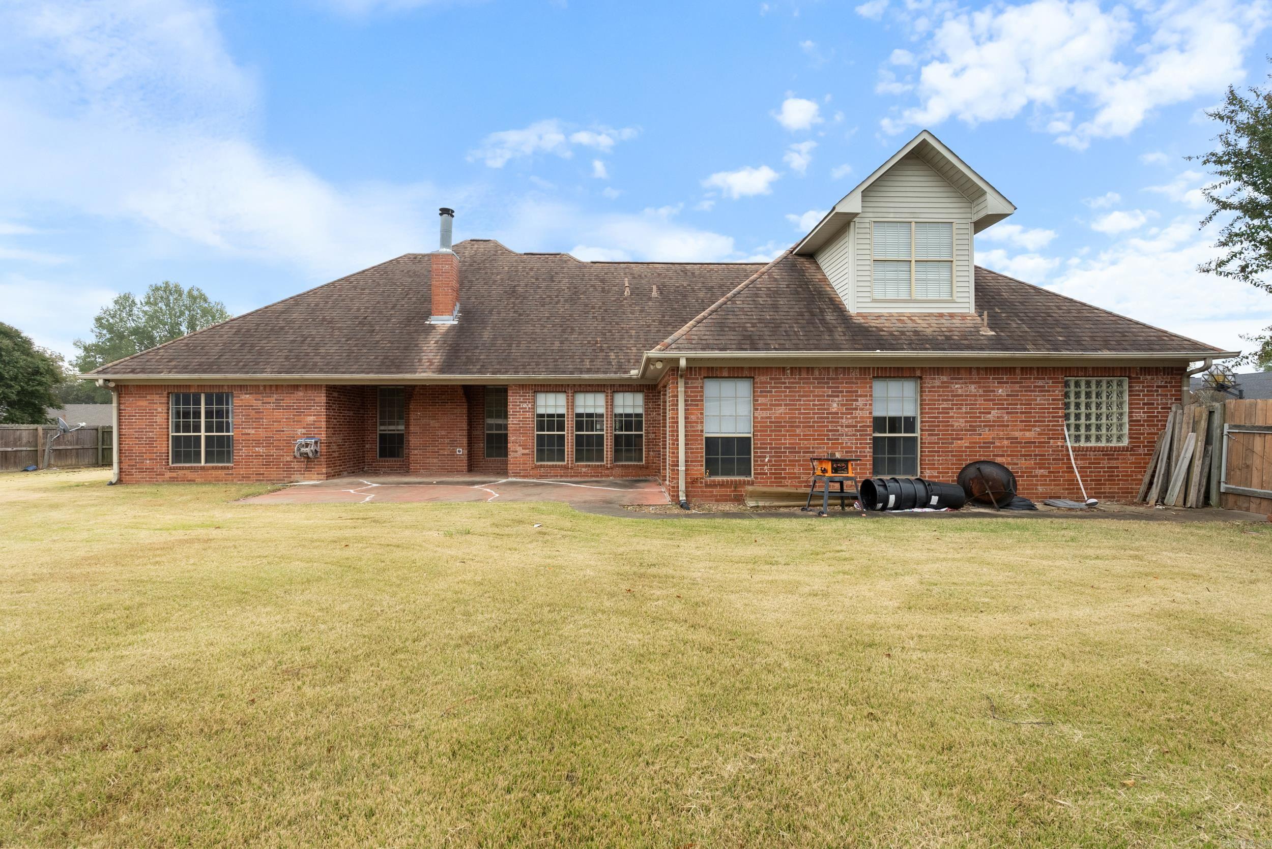 930  Enderlin  Conway, AR
