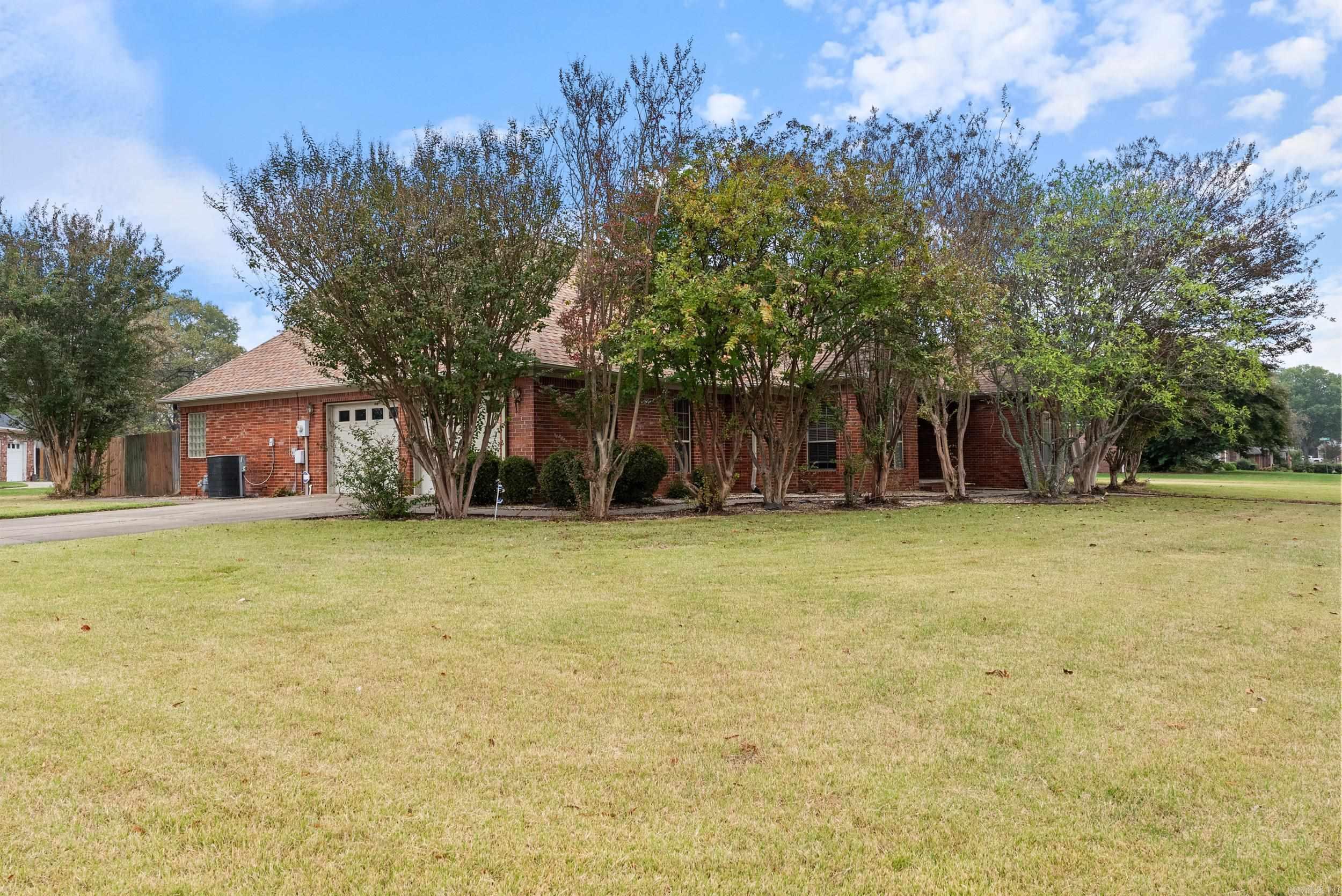 930  Enderlin  Conway, AR