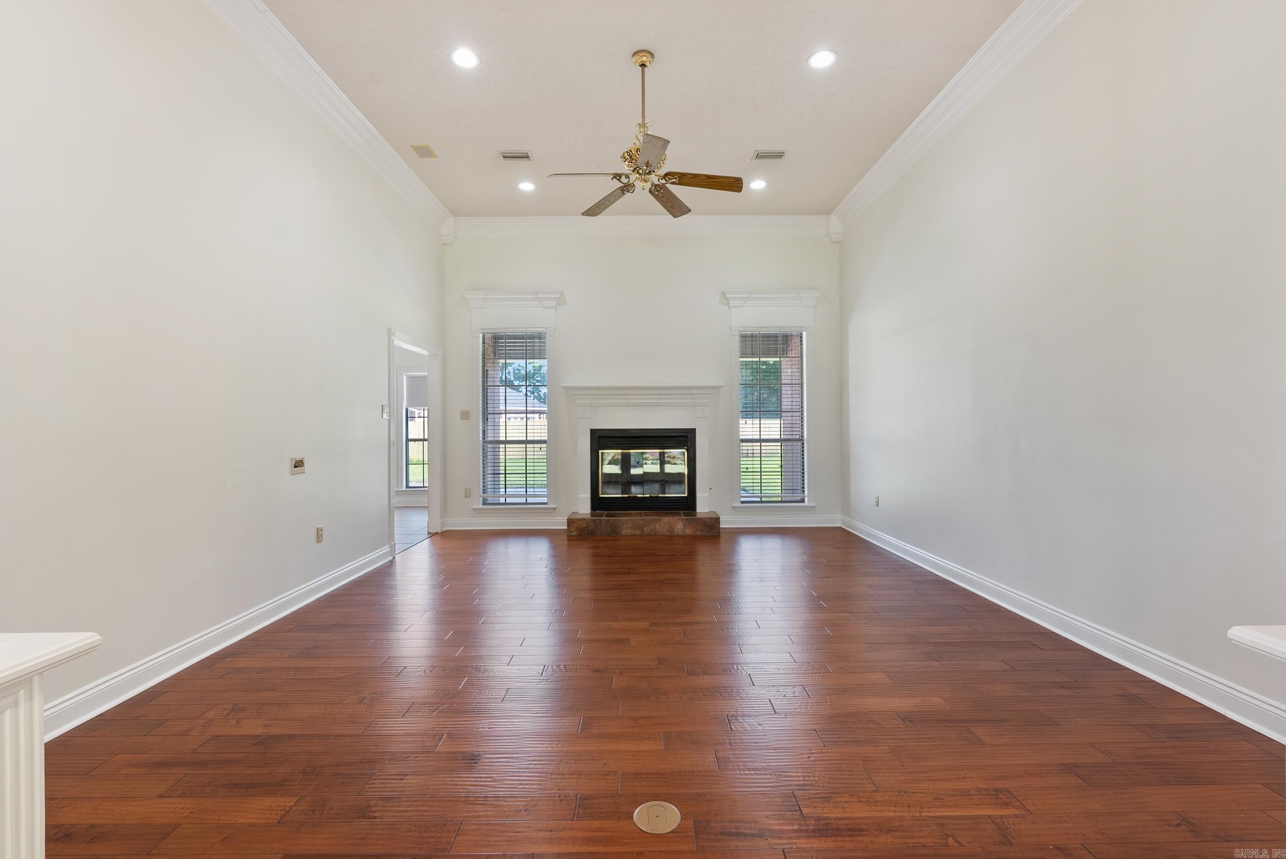 930  Enderlin  Conway, AR