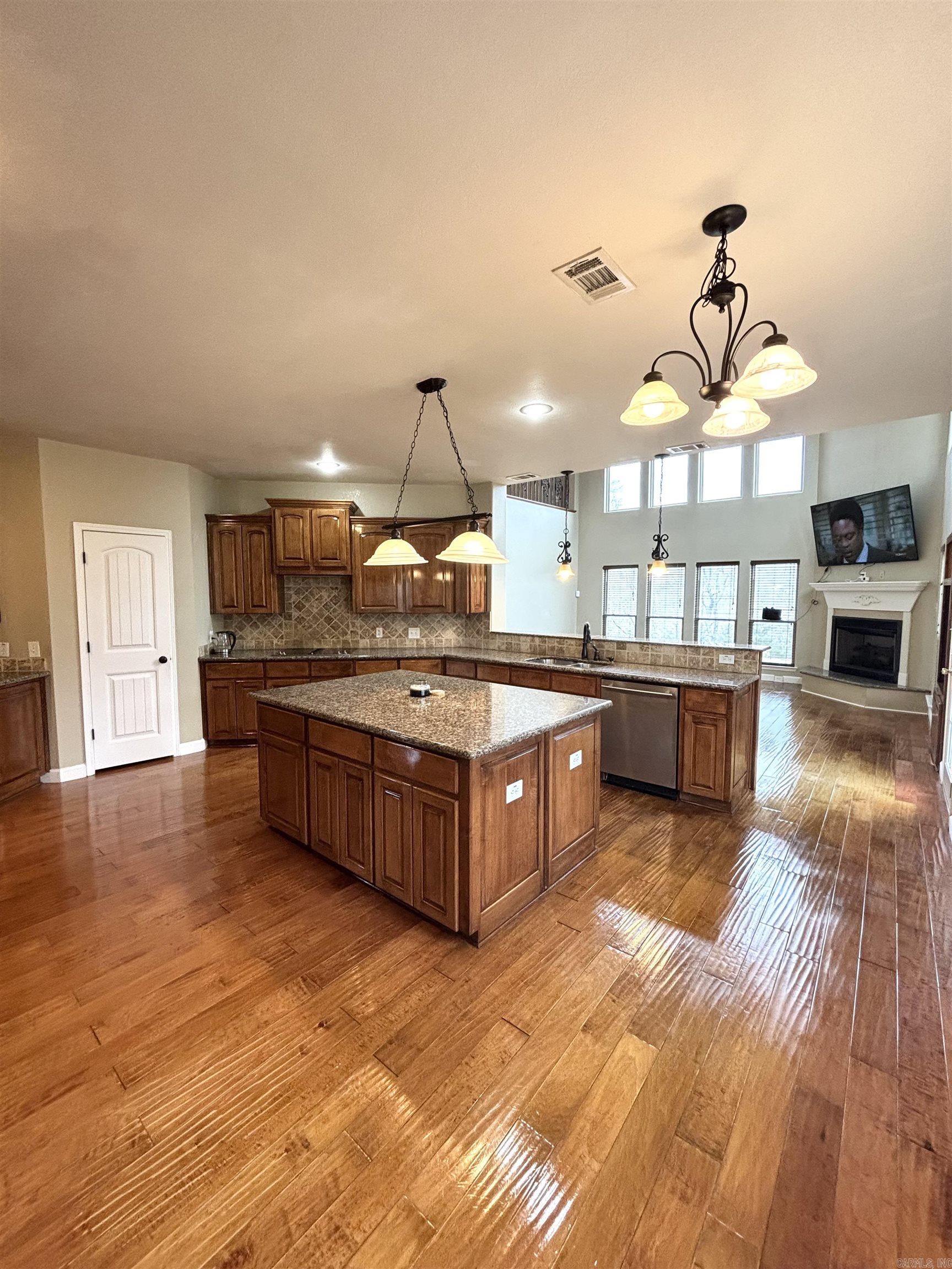 10  Carey Ct  Plummerville, AR