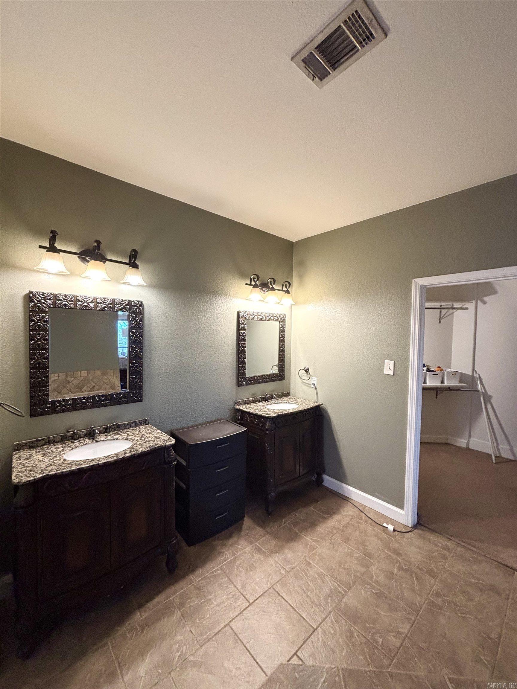10  Carey Ct  Plummerville, AR