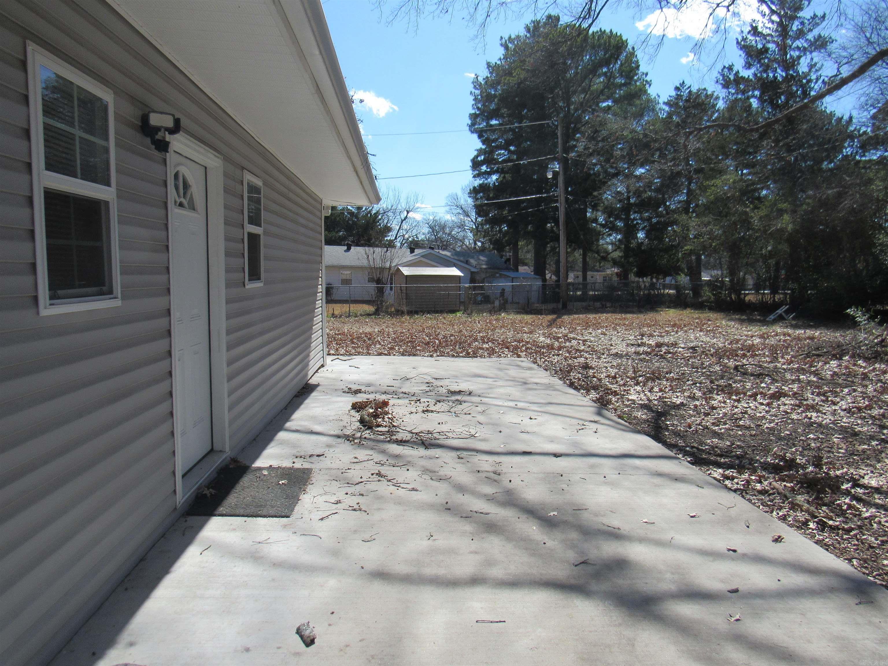909  Shall  Jacksonville, AR