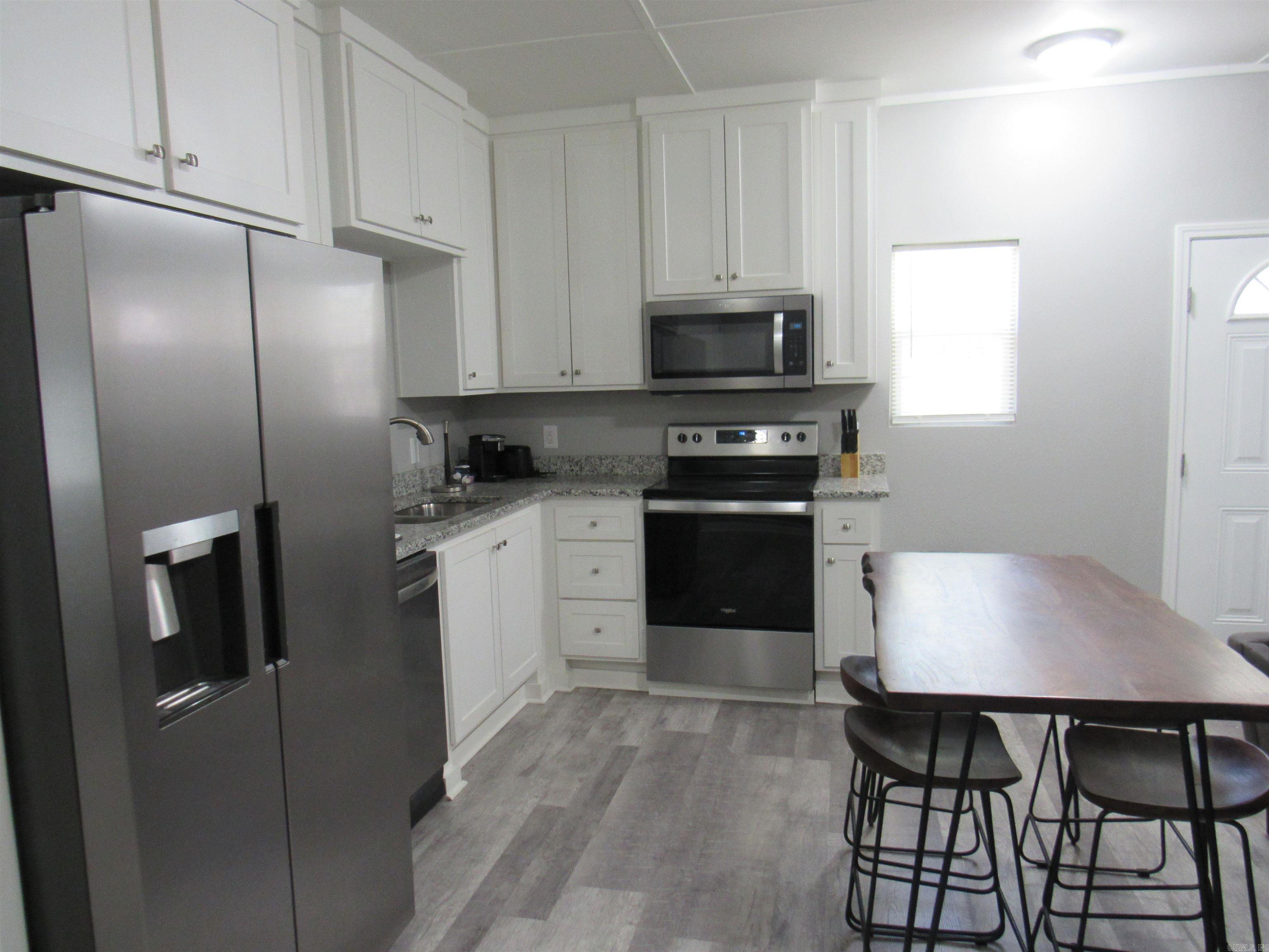 909  Shall  Jacksonville, AR